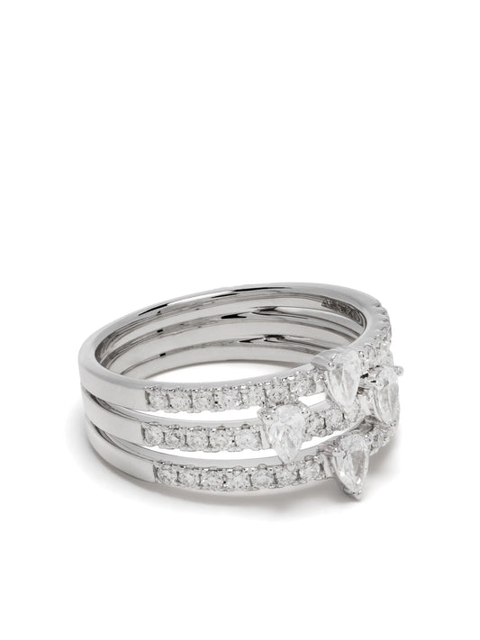18kt white gold diamond ring