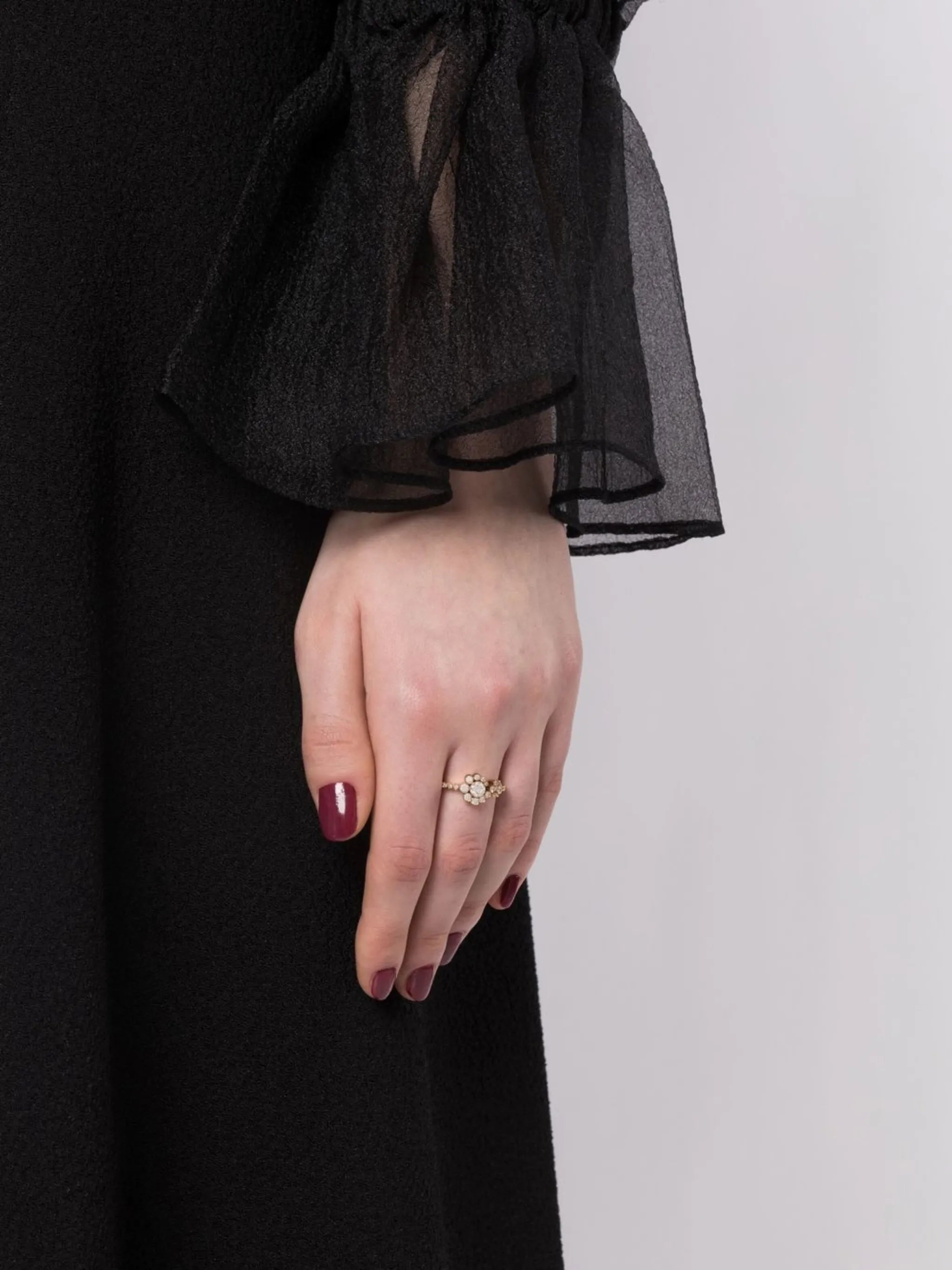 18kt yellow gold Celestine Fleur diamond ring