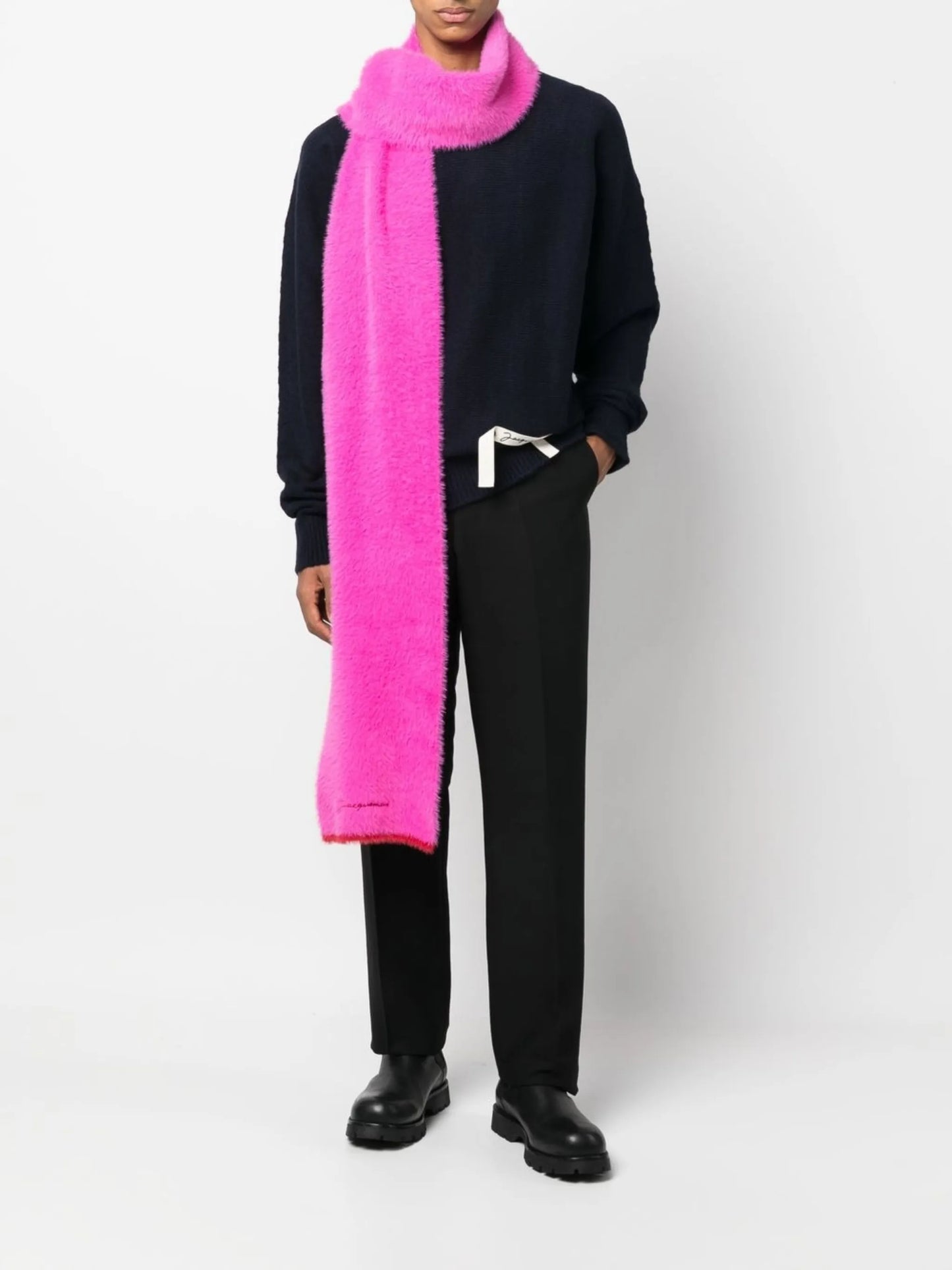 textured logo-embroidered scarf