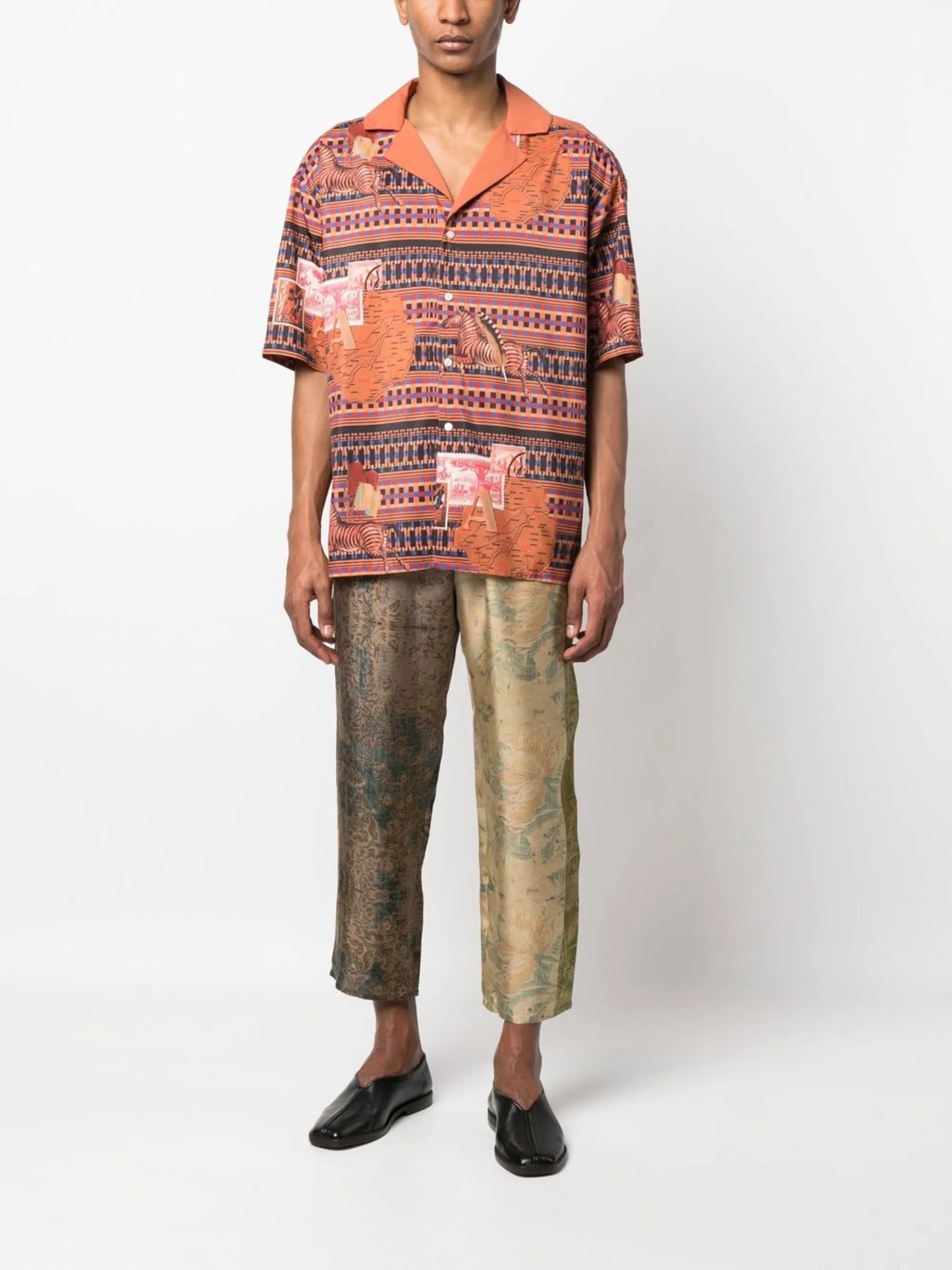 graphic-print short-sleeve shirt