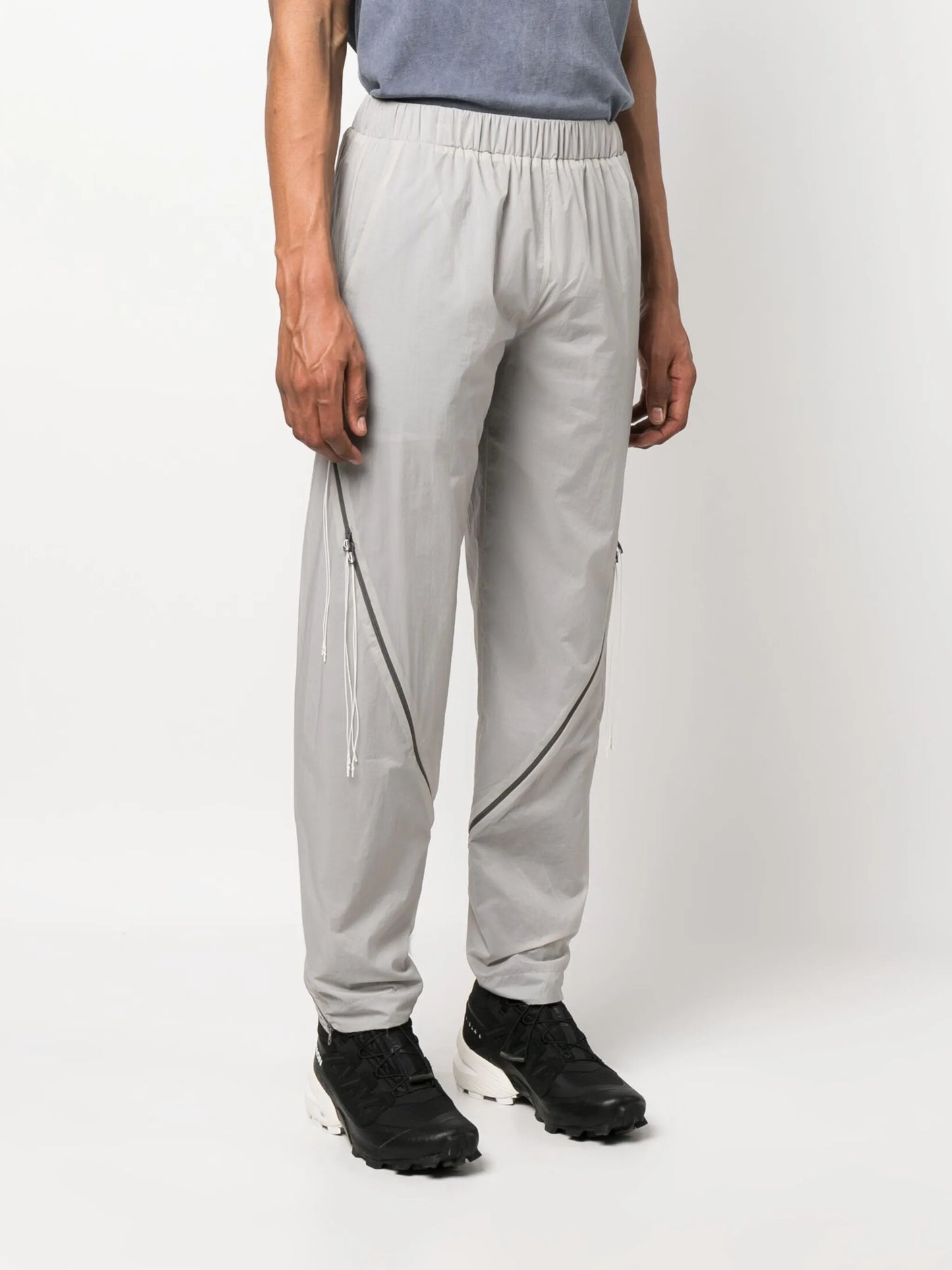 elasticated-waistband lightweight shorts