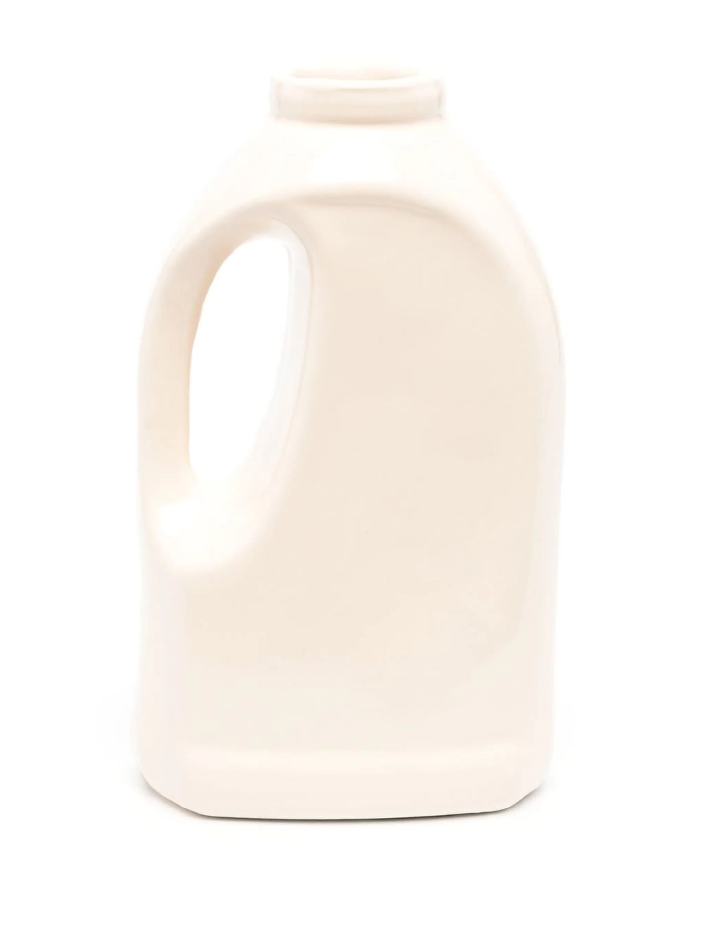 Laundry sculpted vase