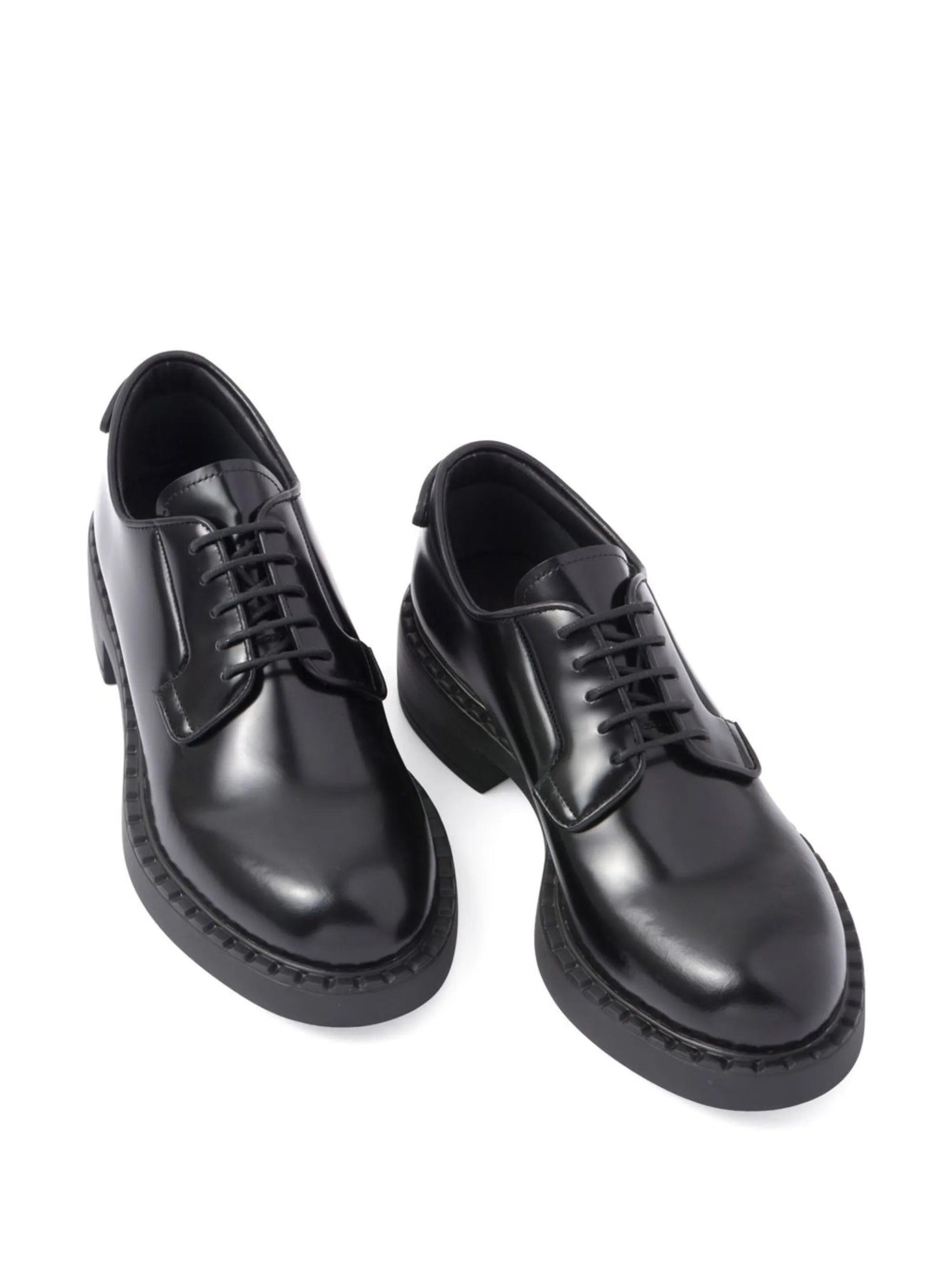 polished-finish lace-up shoes