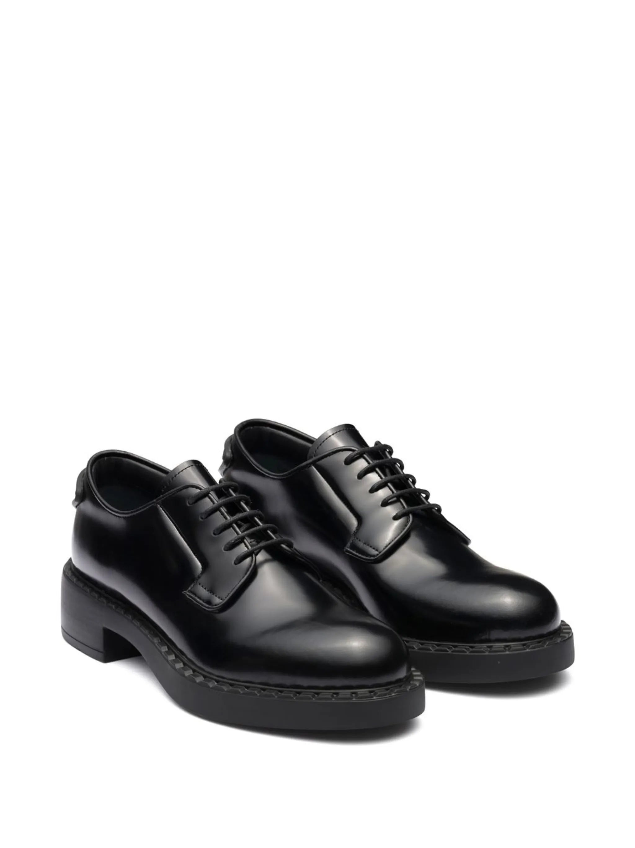 polished-finish lace-up shoes
