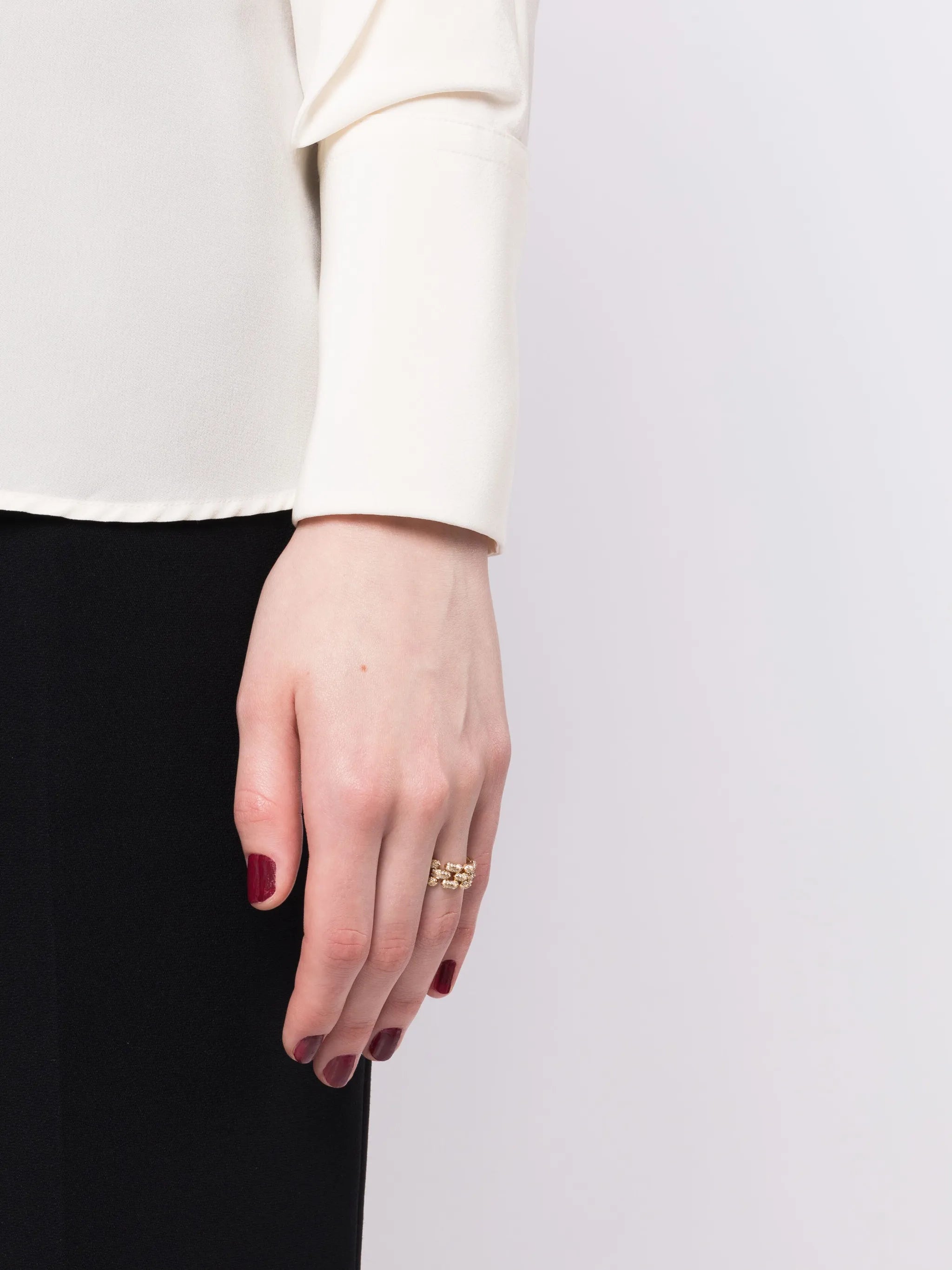 18kt yellow gold Cleo diamond ring