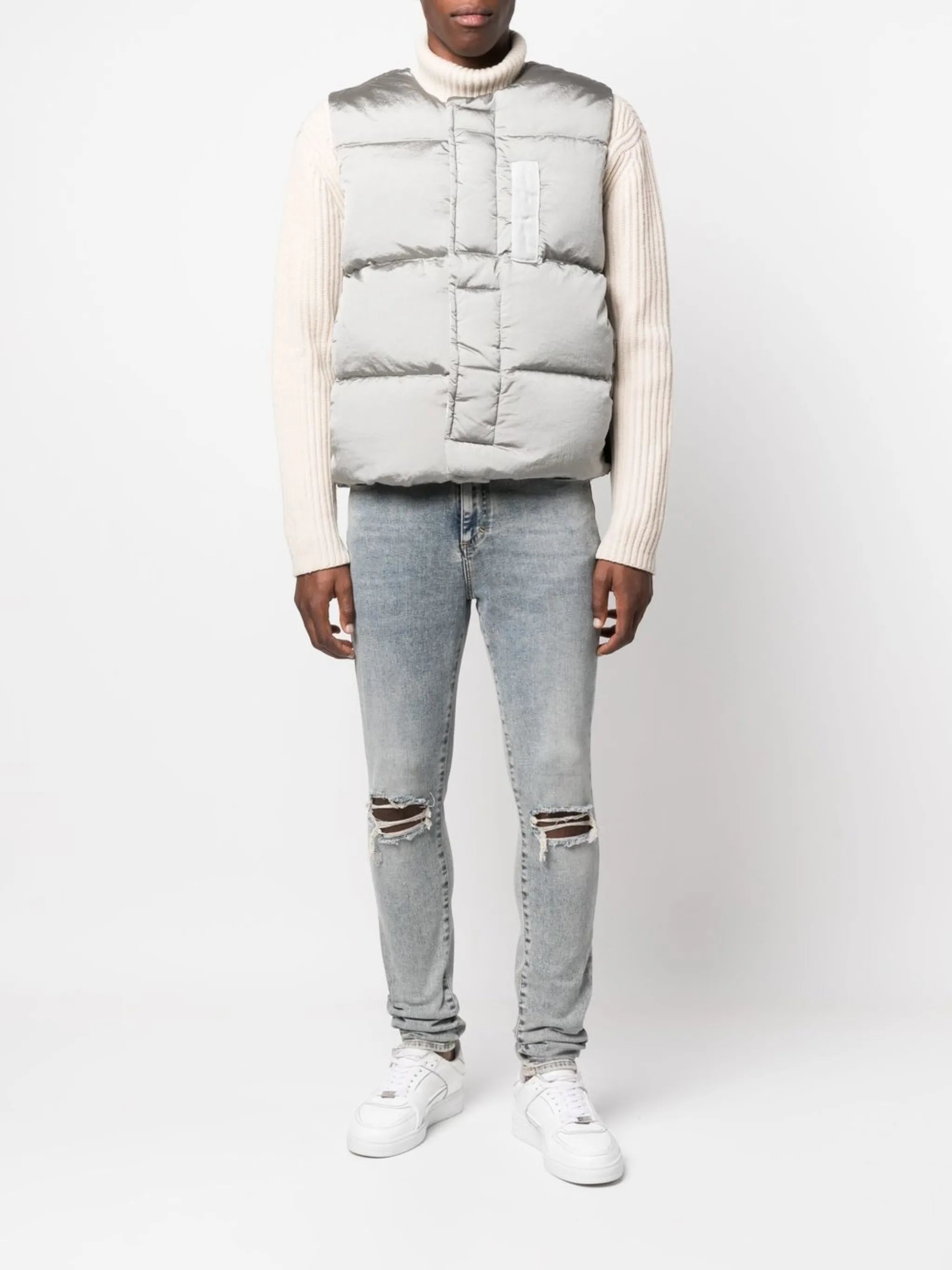 ripped-detail slim-cut jeans