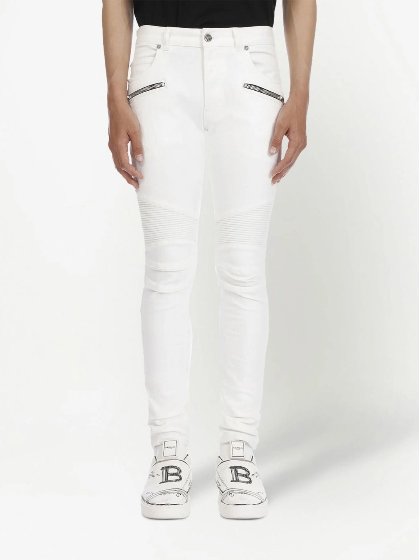 low-rise slim-cut jeans