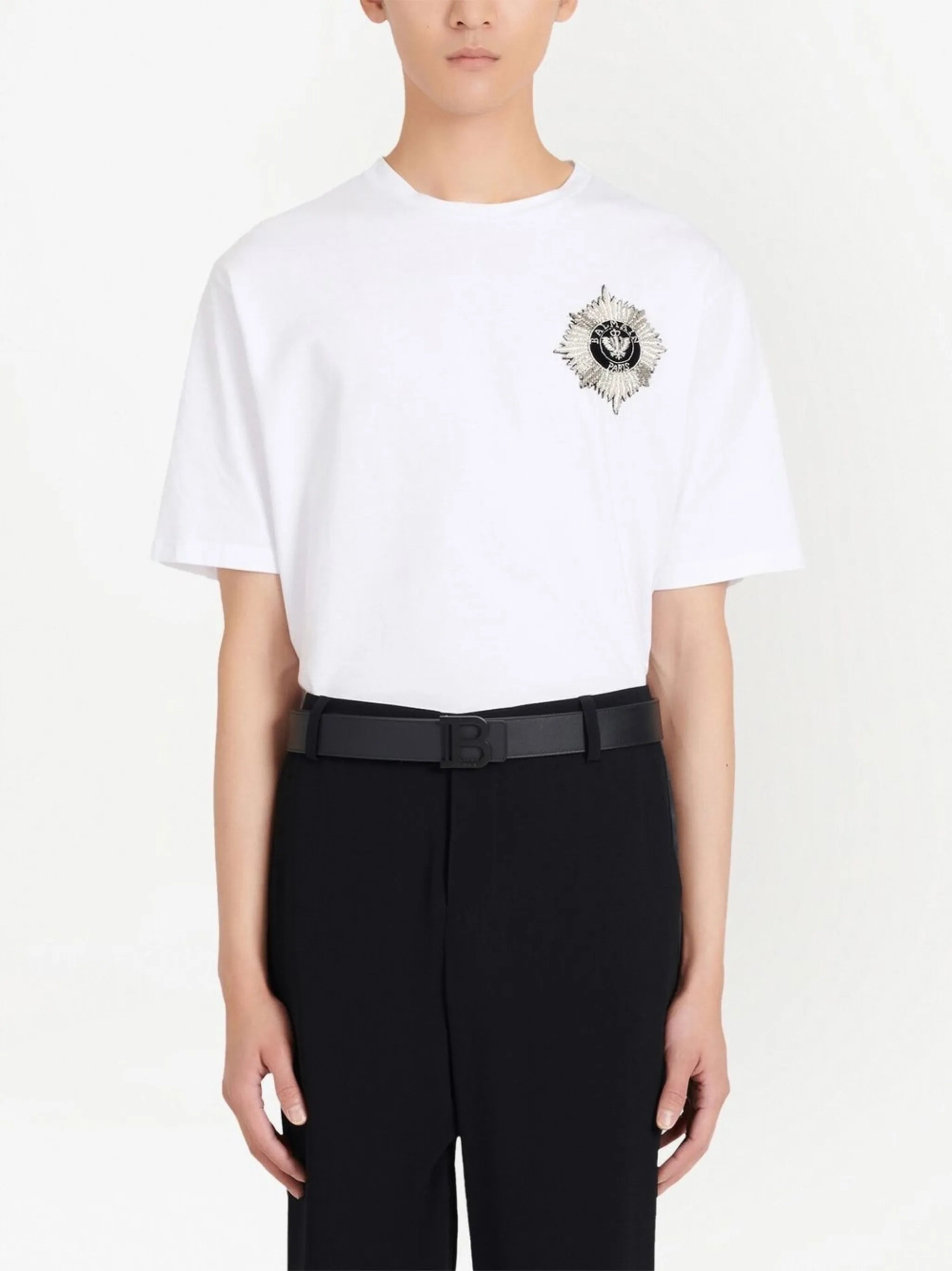 logo-plaque buckled belt