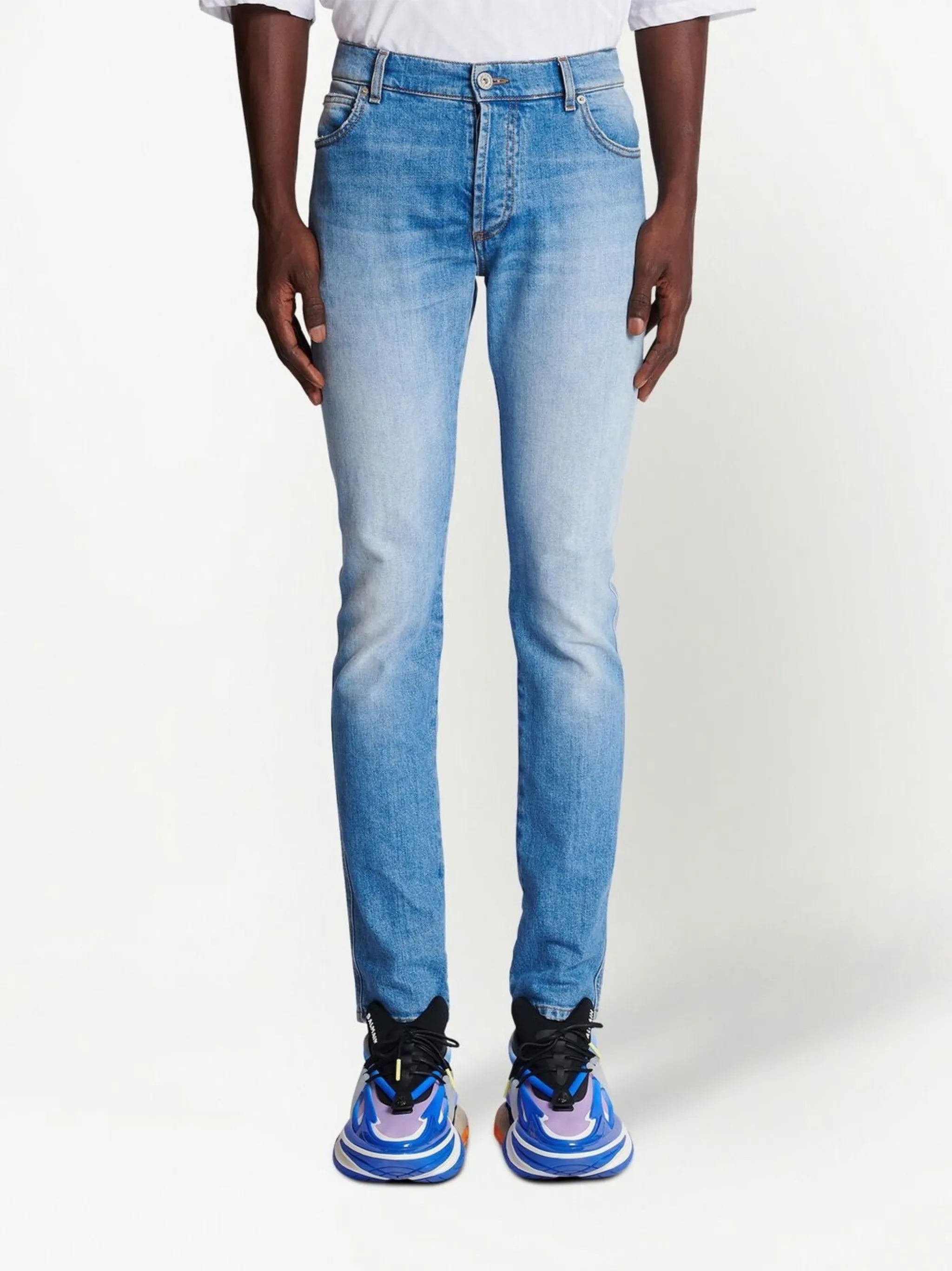 low-rise slim-fit jeans