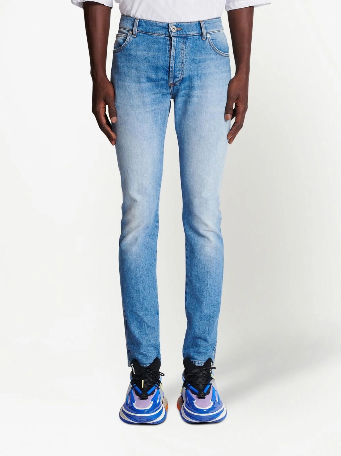 low-rise slim-fit jeans