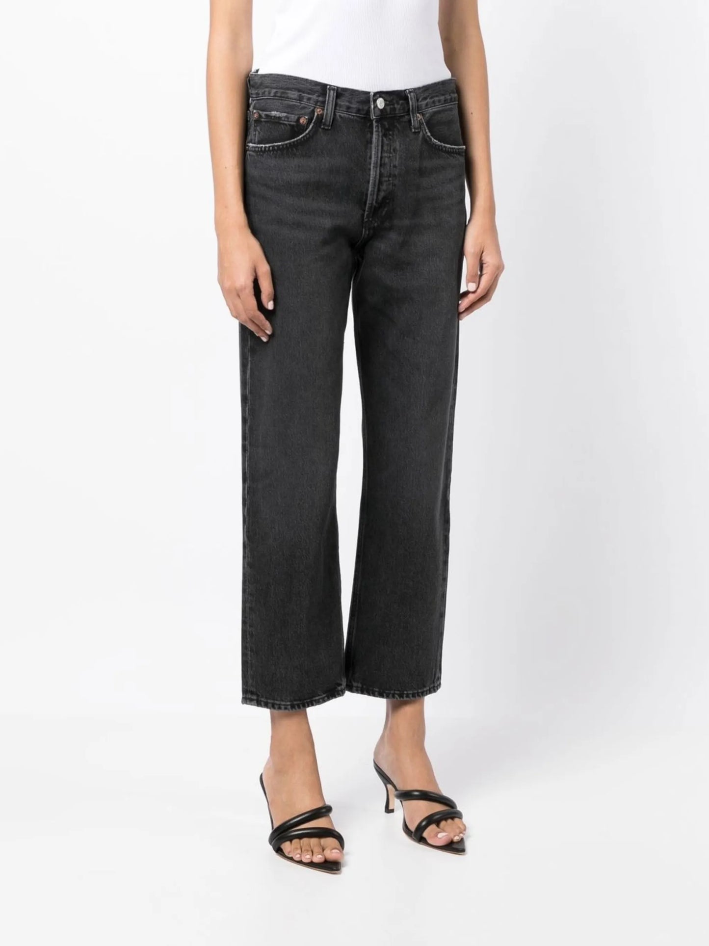 straight-leg cropped jeans