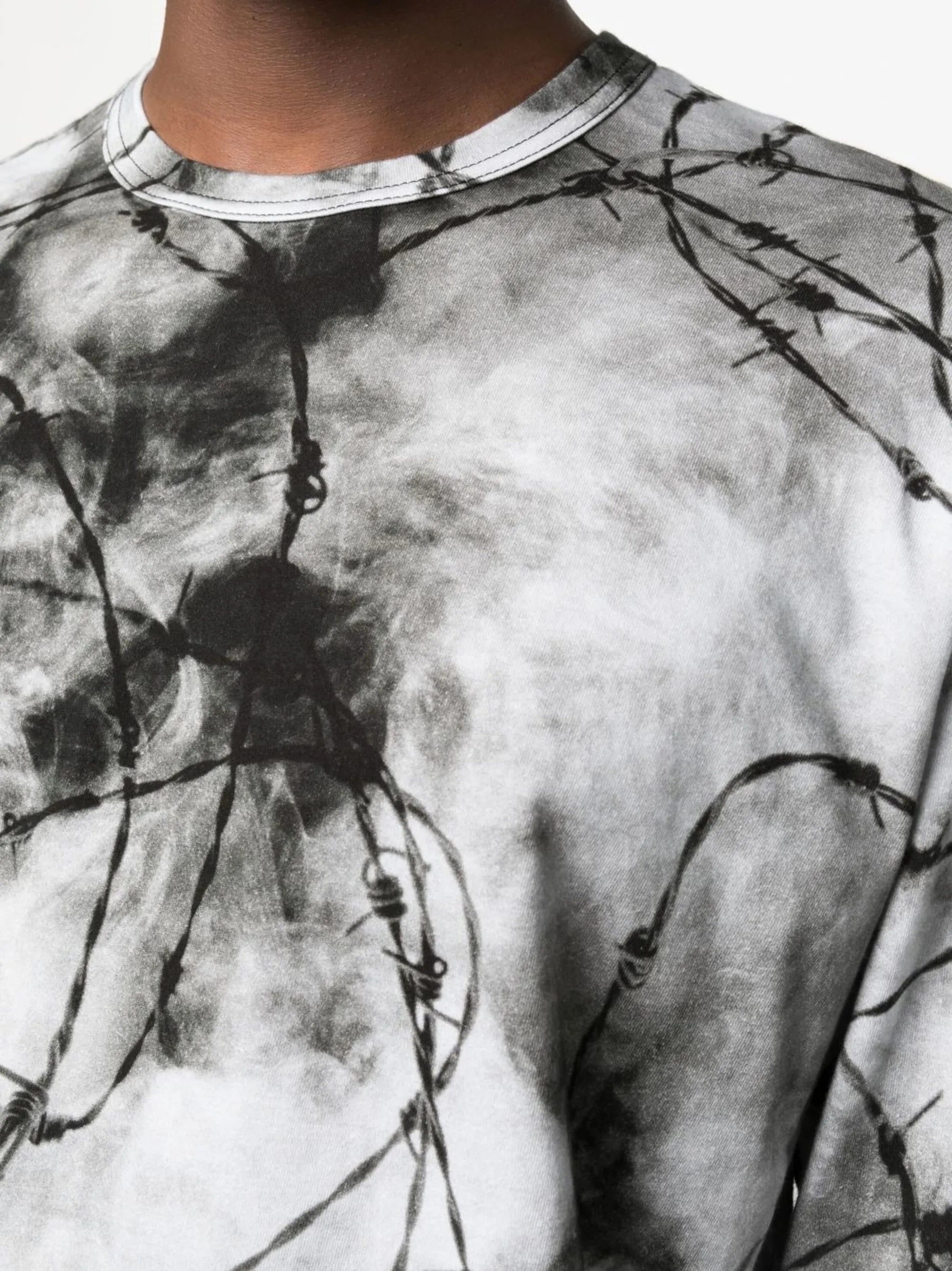 all-over graphic-print T-shirt