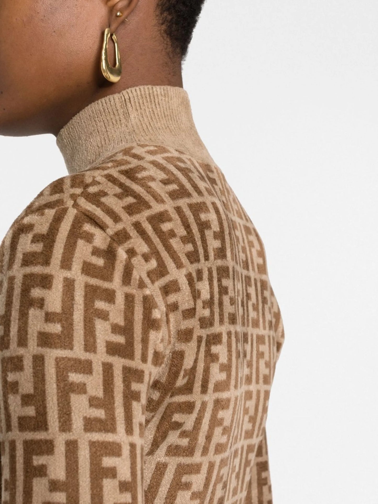intarsia-knit logo top