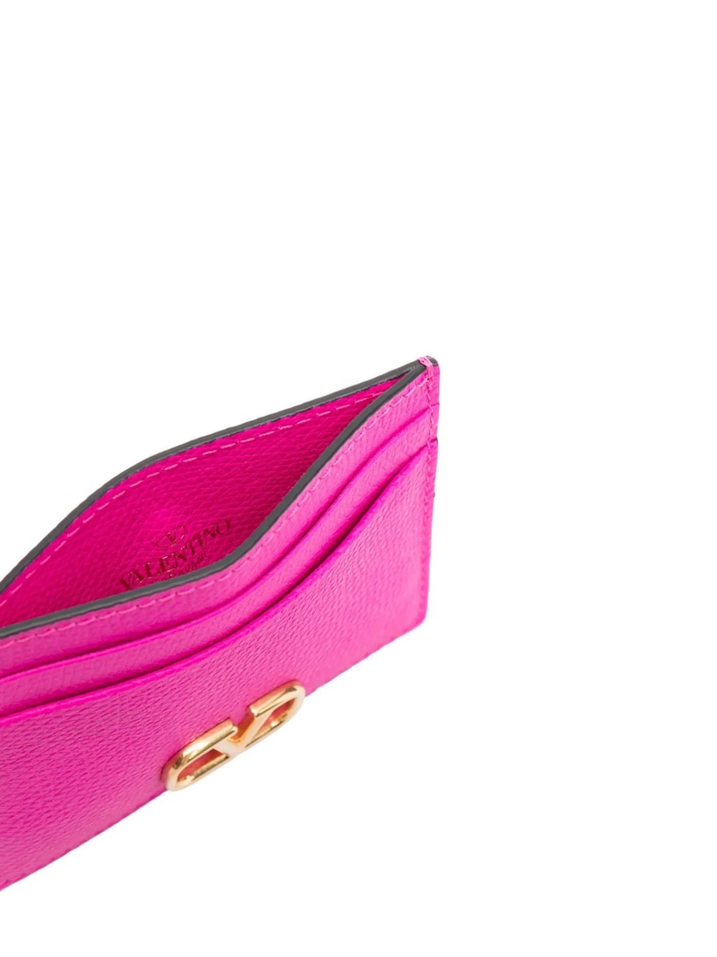V-logo pebbled cardholder