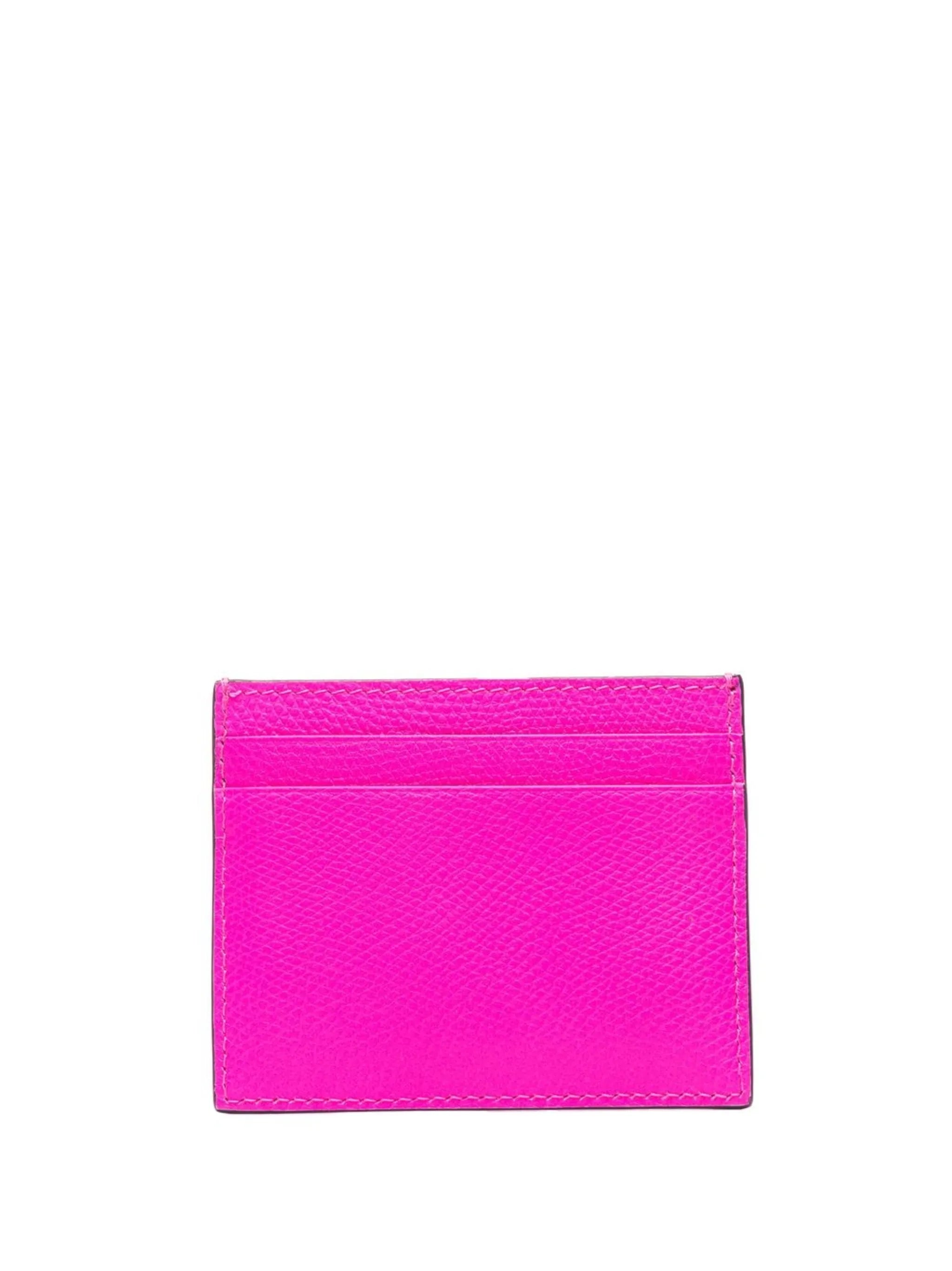 V-logo pebbled cardholder