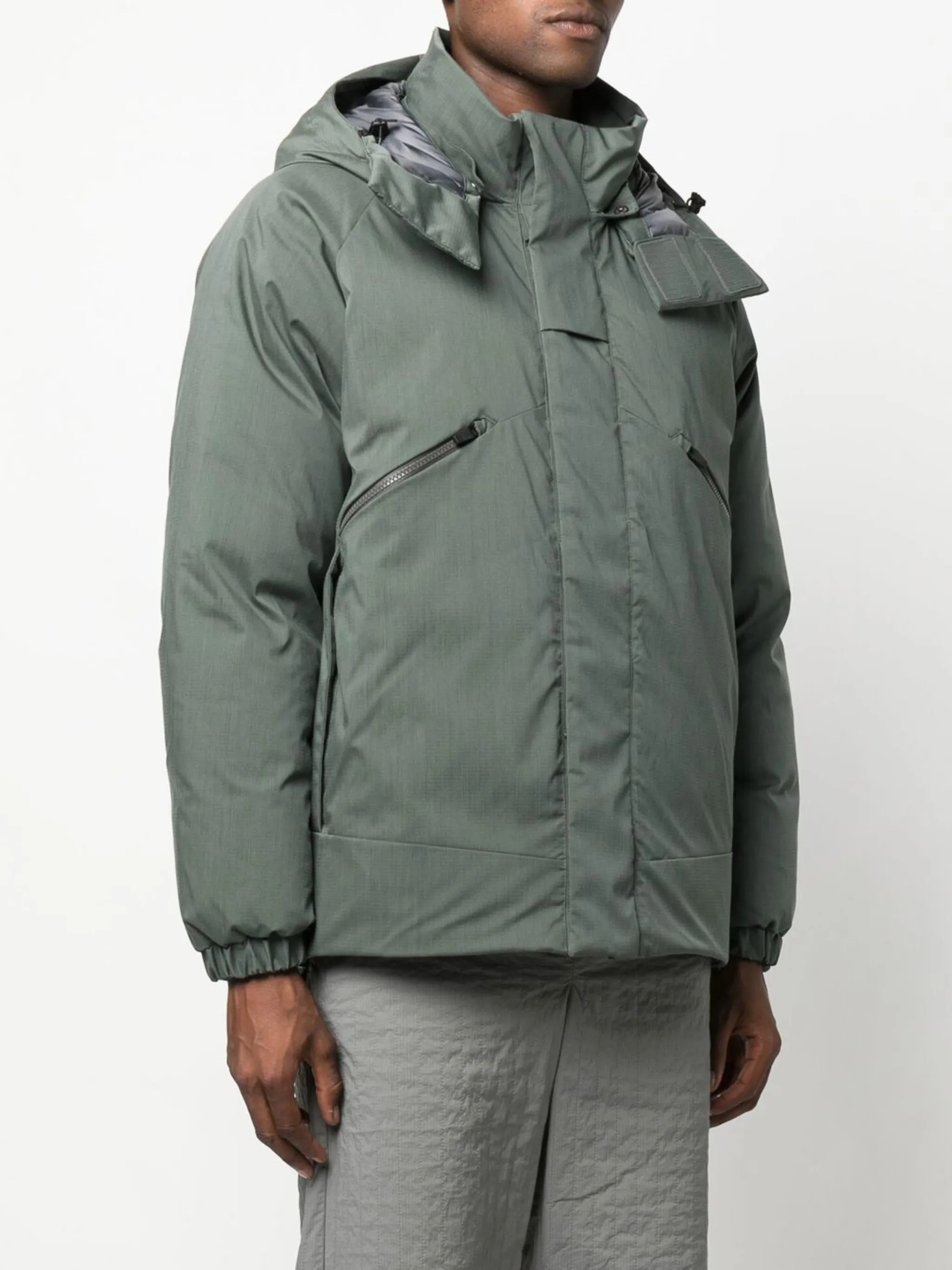 2L hooded performance jacket