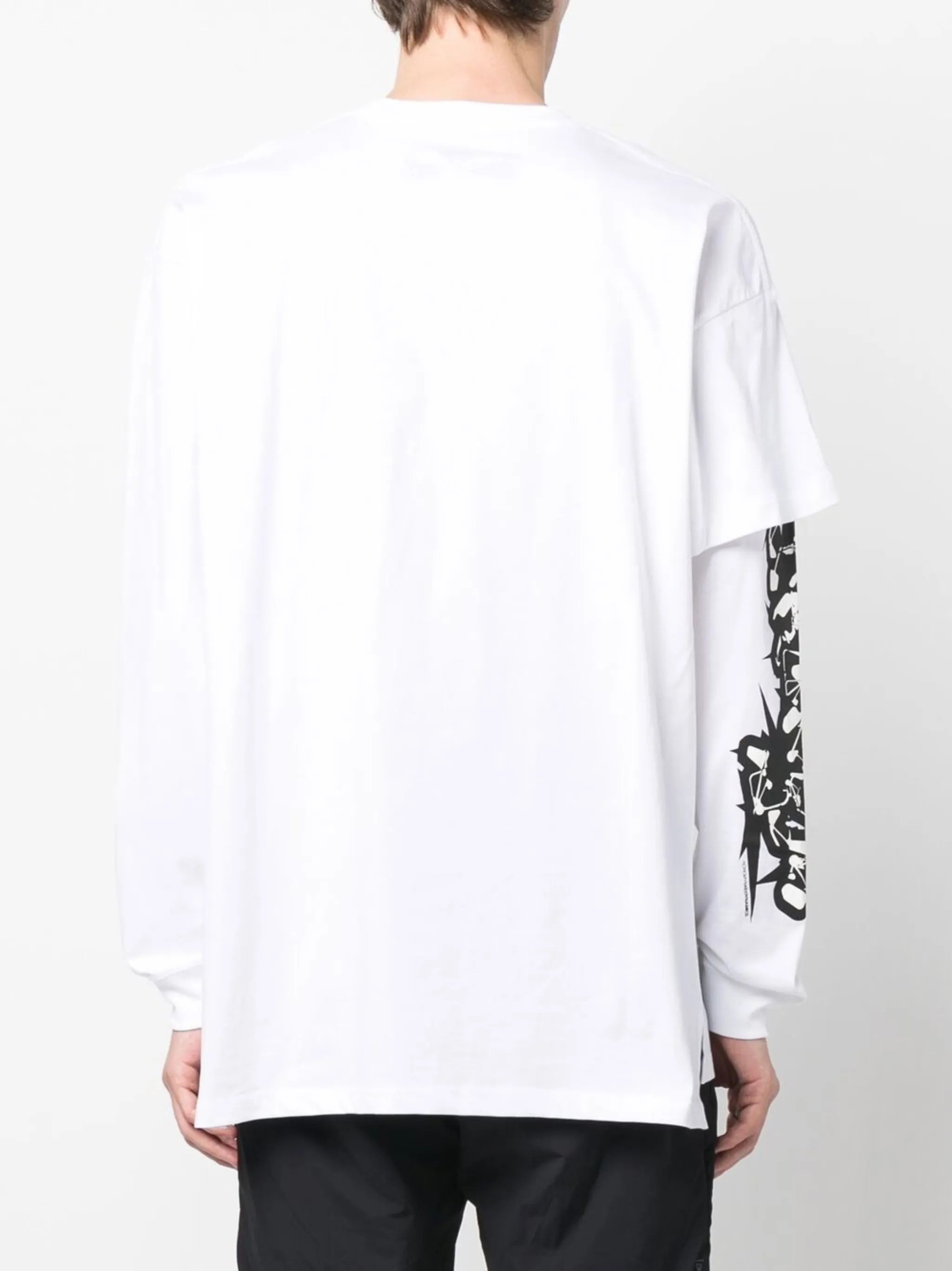 logo-print asymmetric-sleeve T-shirt