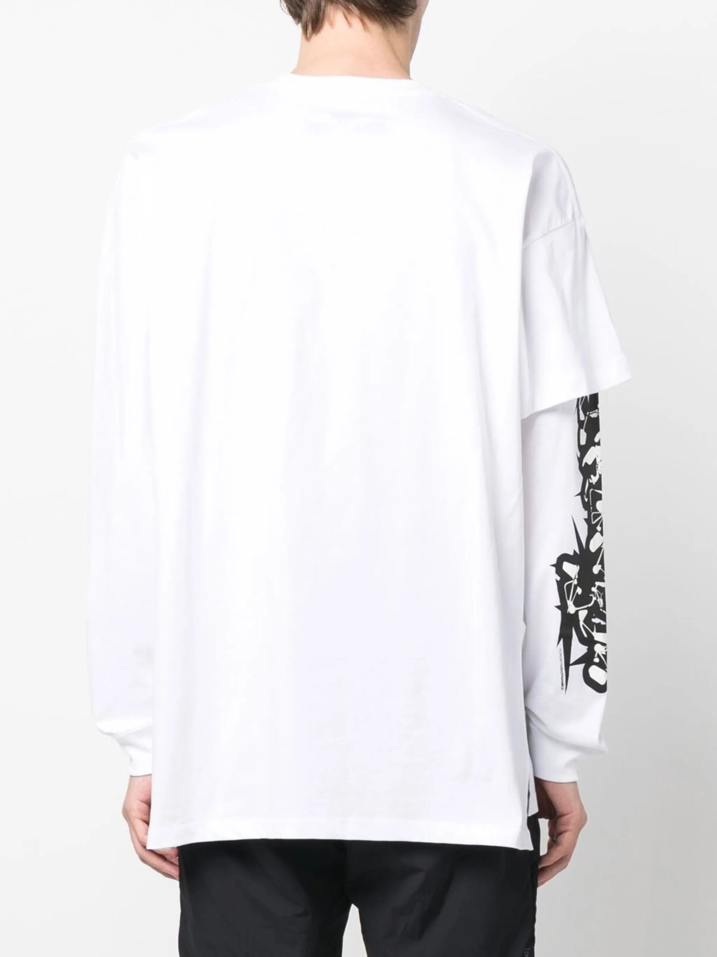 logo-print asymmetric-sleeve T-shirt