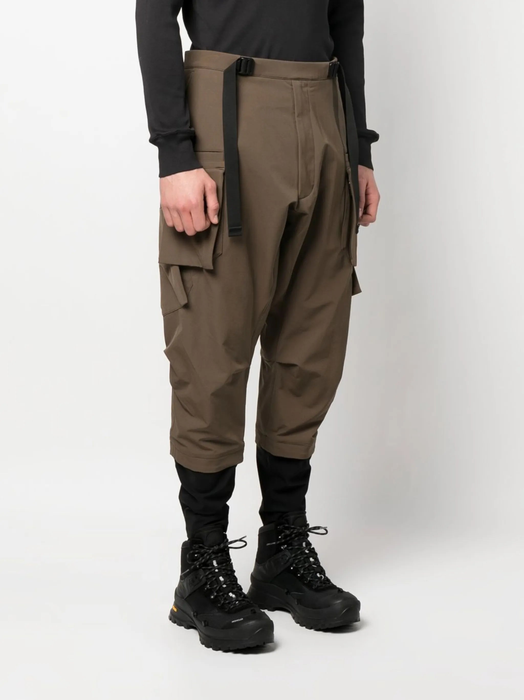 cropped cargo trousers