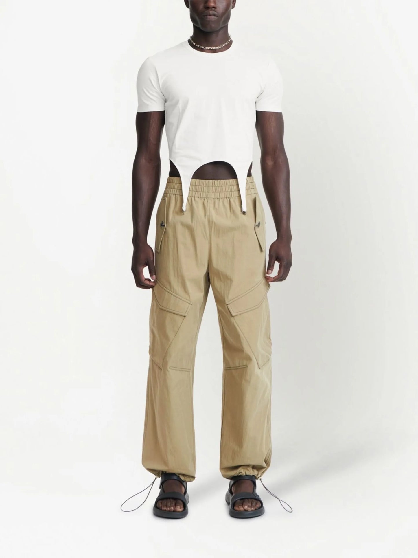 straight-leg cargo trousers