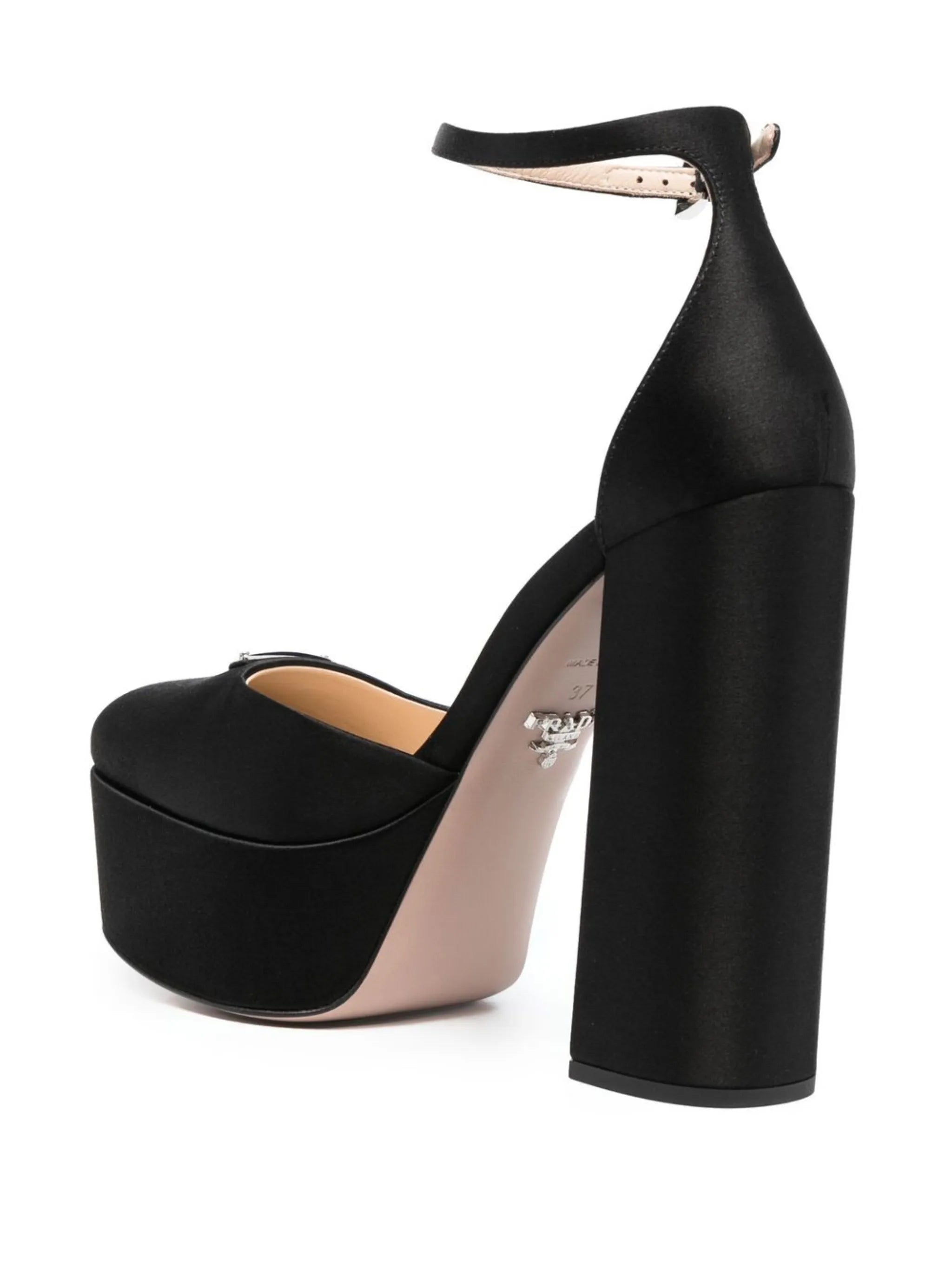 triangle logo-plaque platform pumps