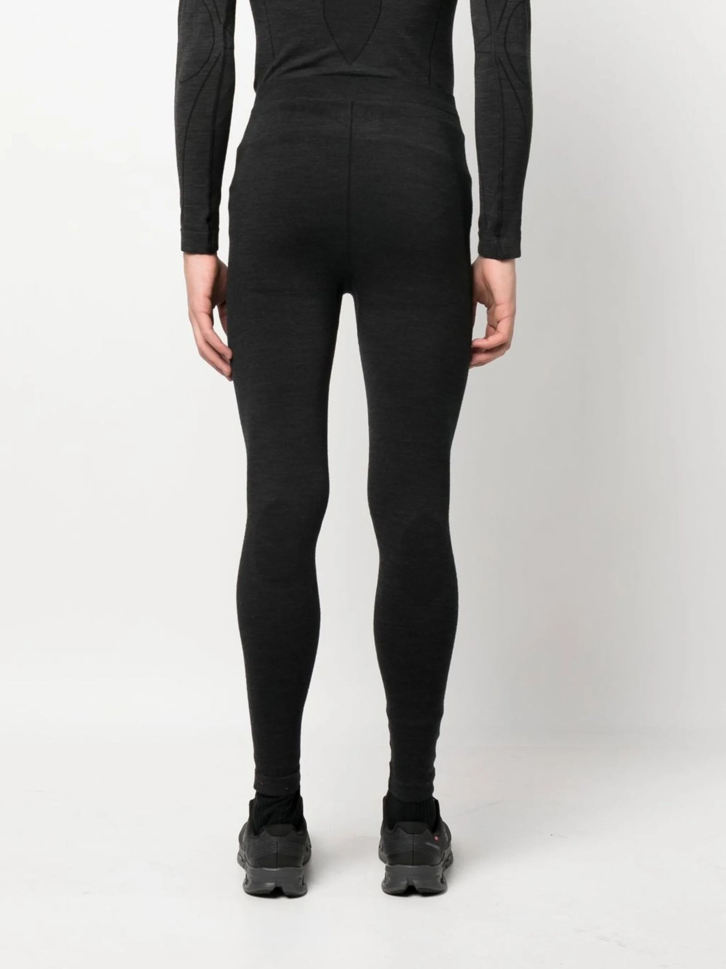skin-tight compression tights