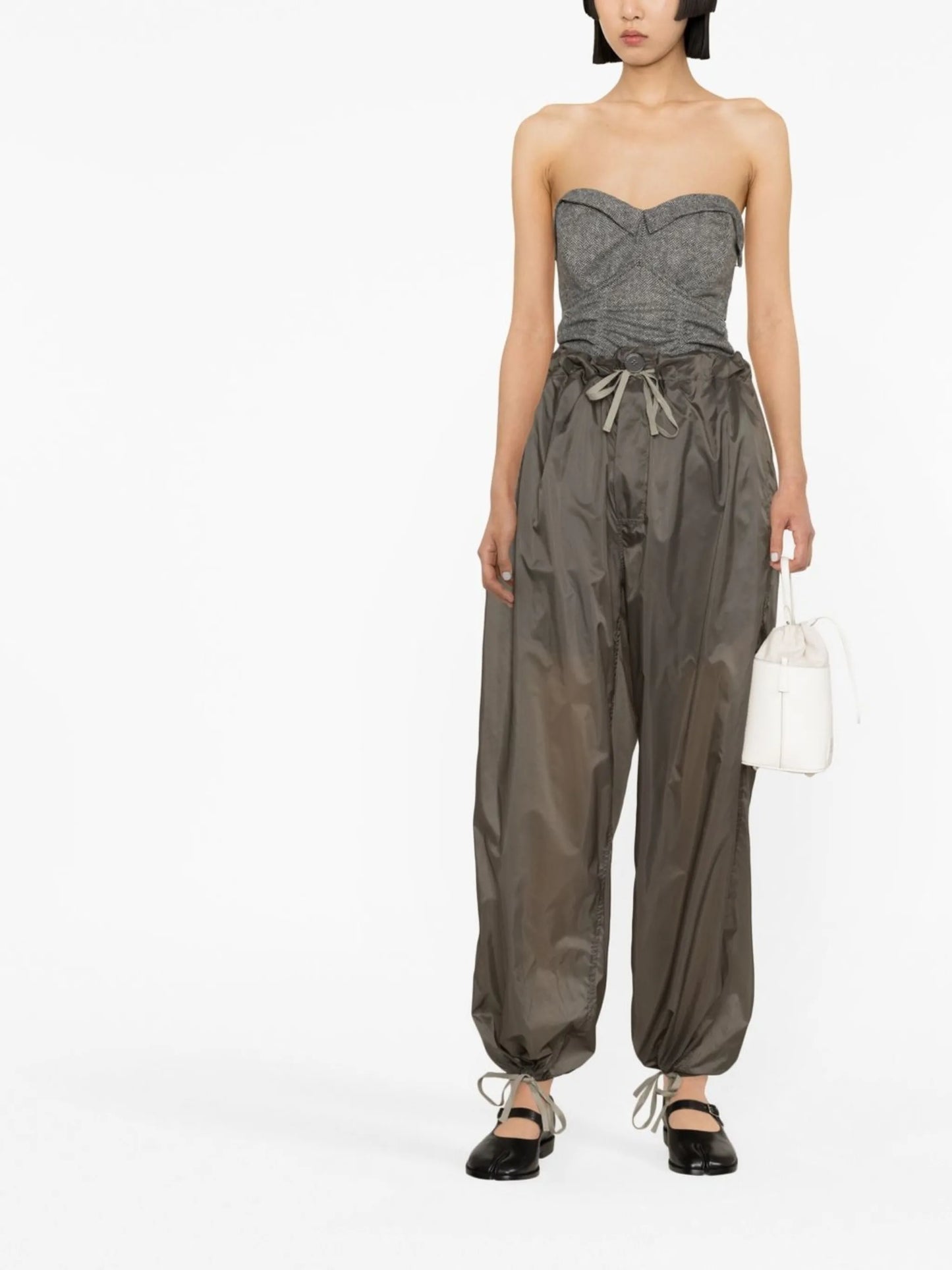 drawstring-waist wide-leg trousers