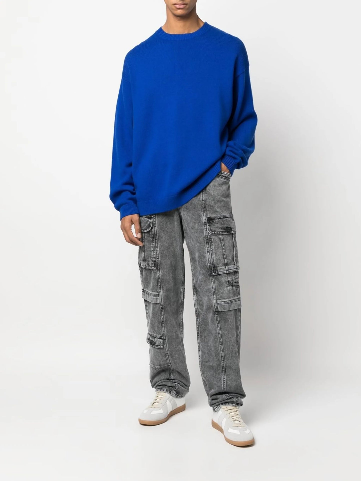 mid-rise straight-leg jeans