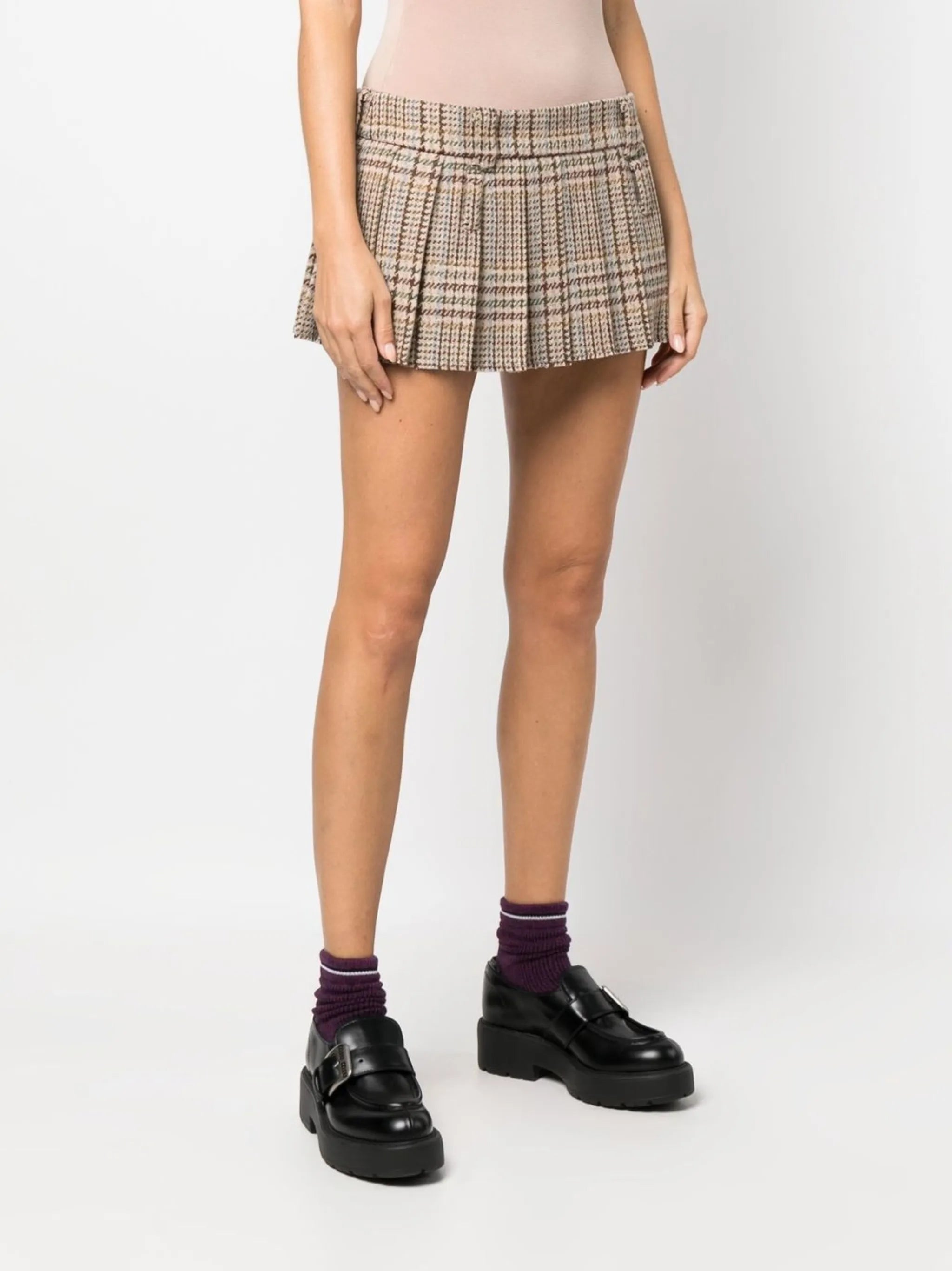 check-pattern pleated skirt
