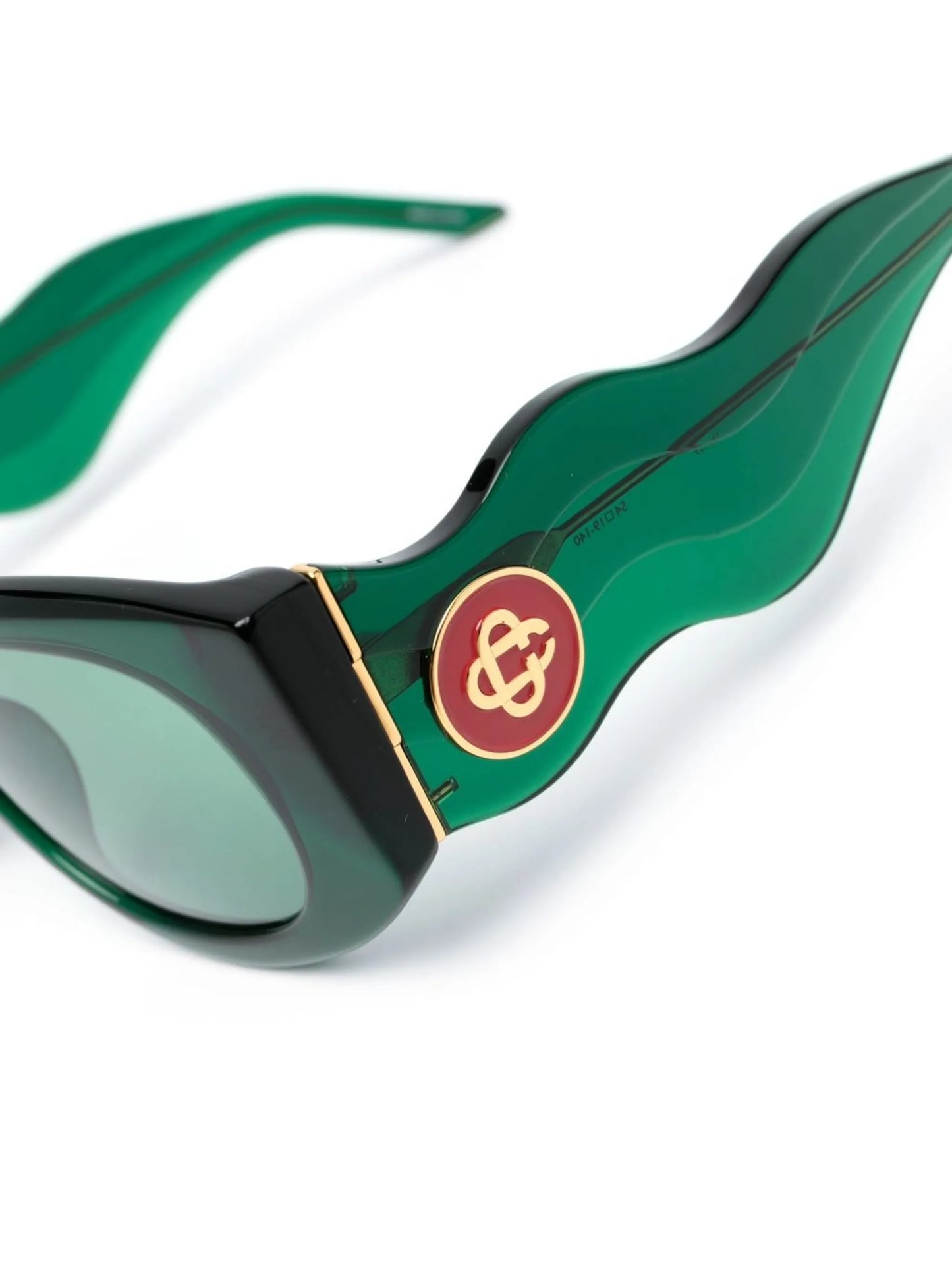 cat eye-frame tinted sunglasses