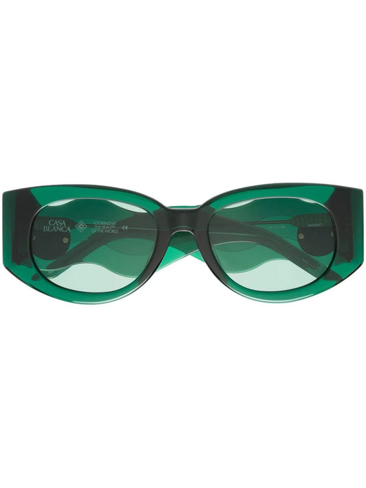 cat eye-frame tinted sunglasses