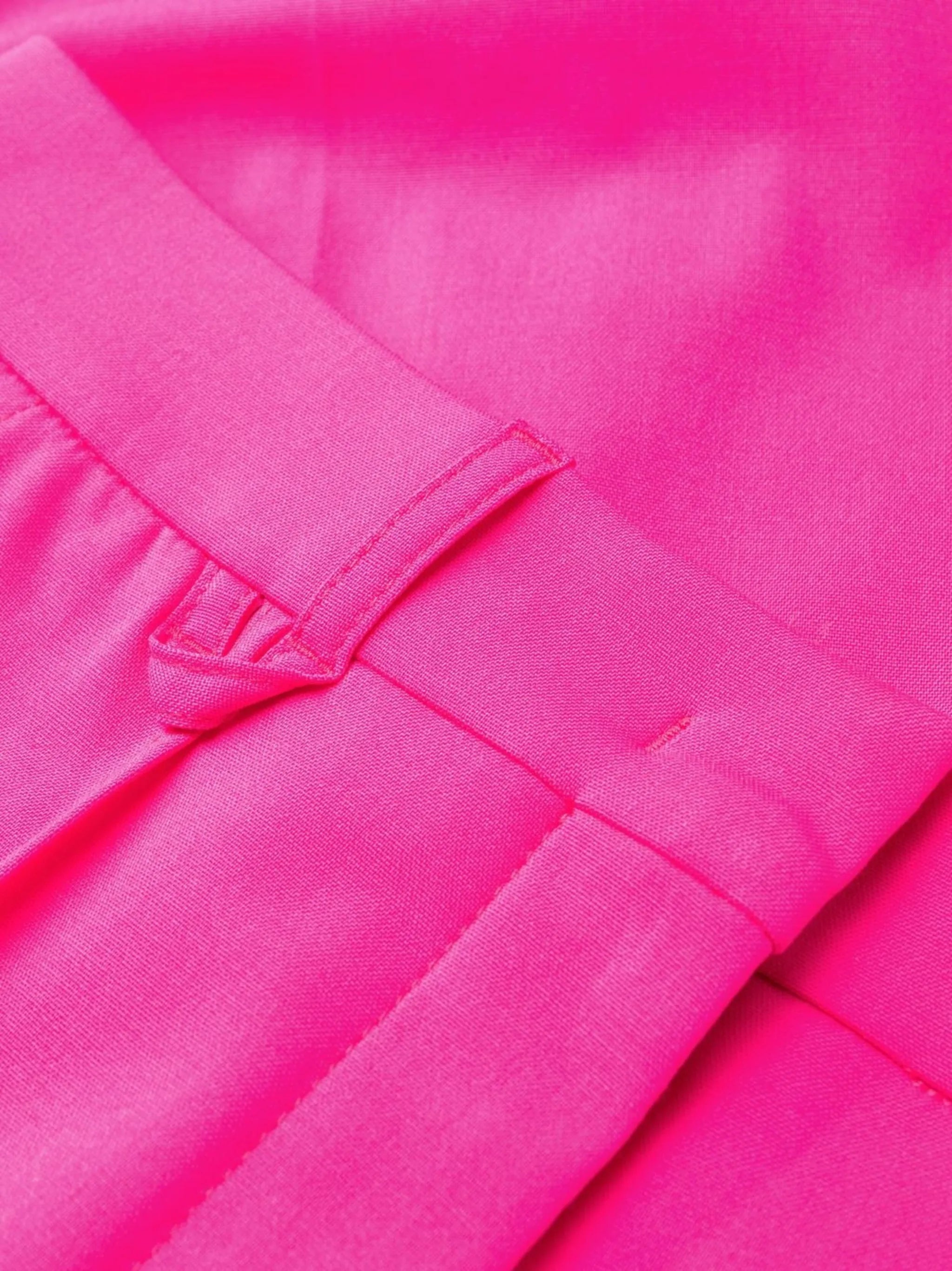 straight-leg tailored trousers