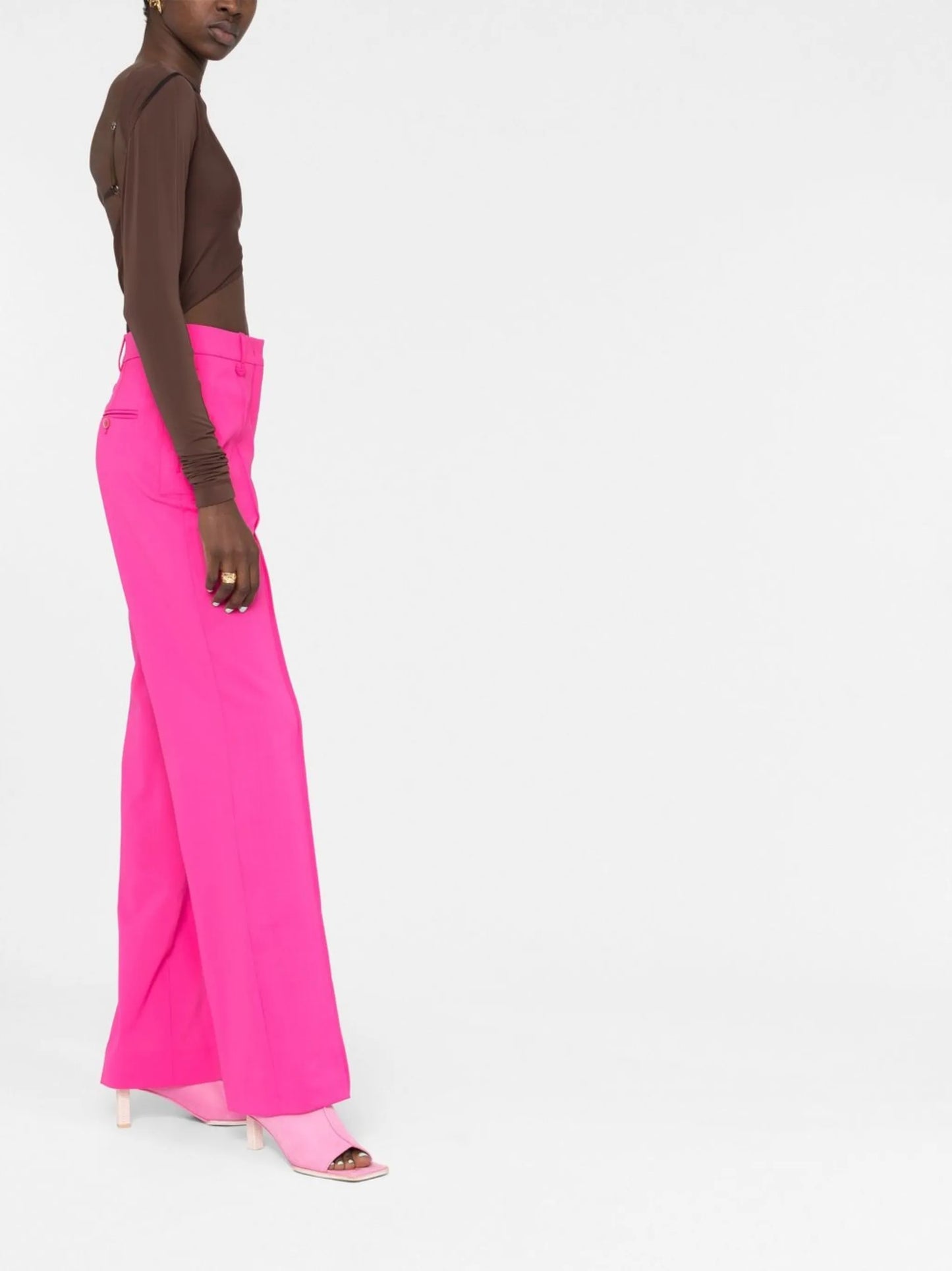 straight-leg tailored trousers