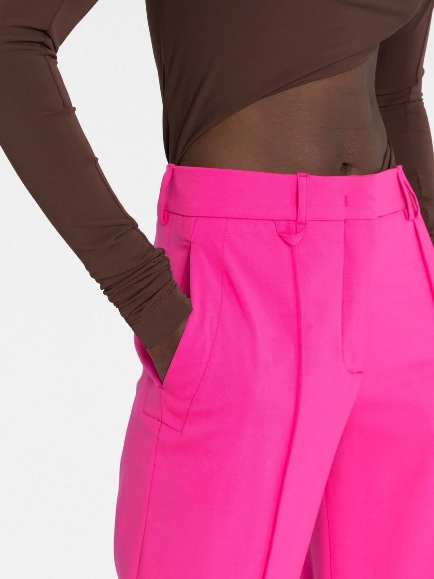 straight-leg tailored trousers