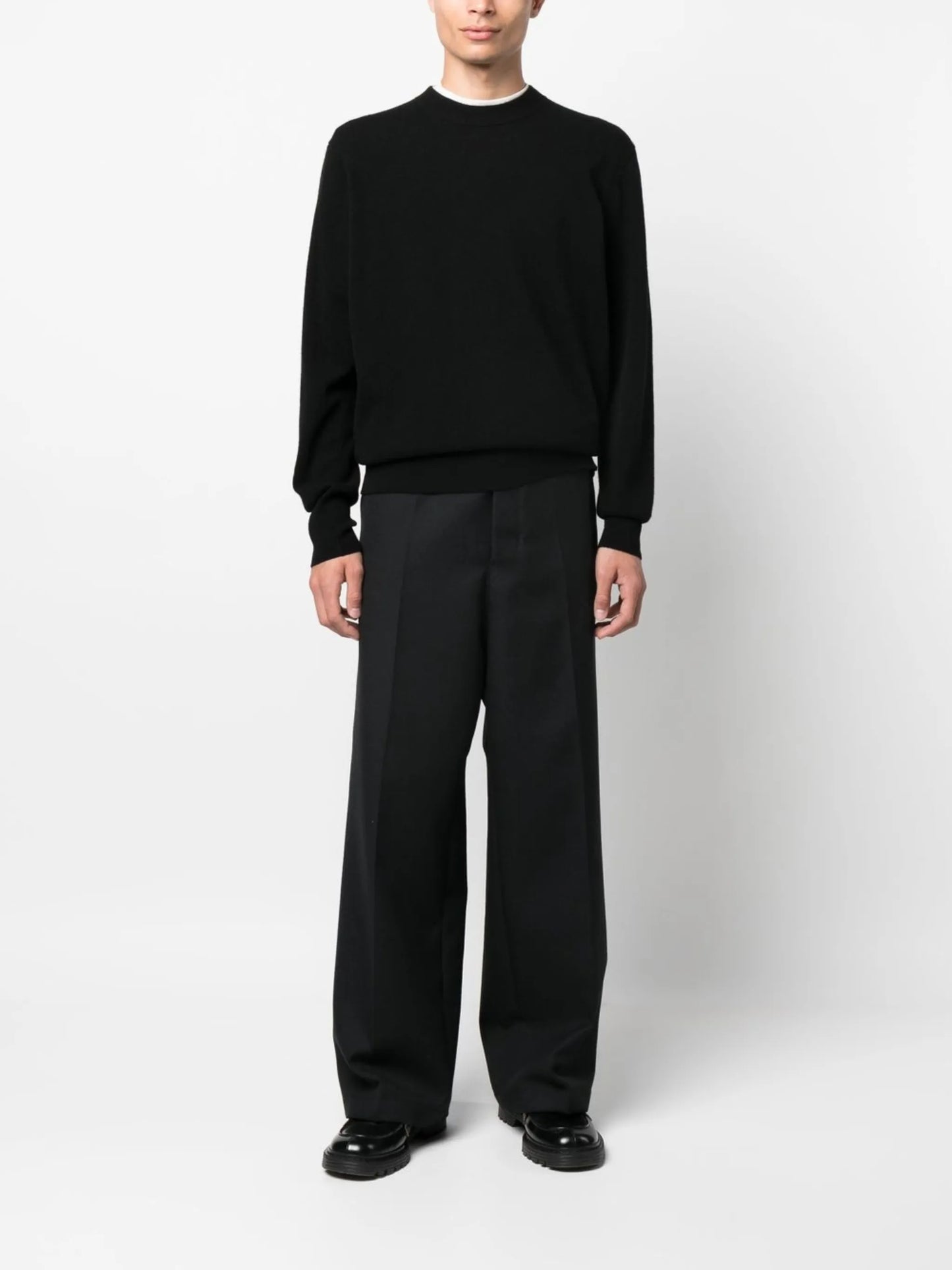 crew-neck long-sleeve jumper