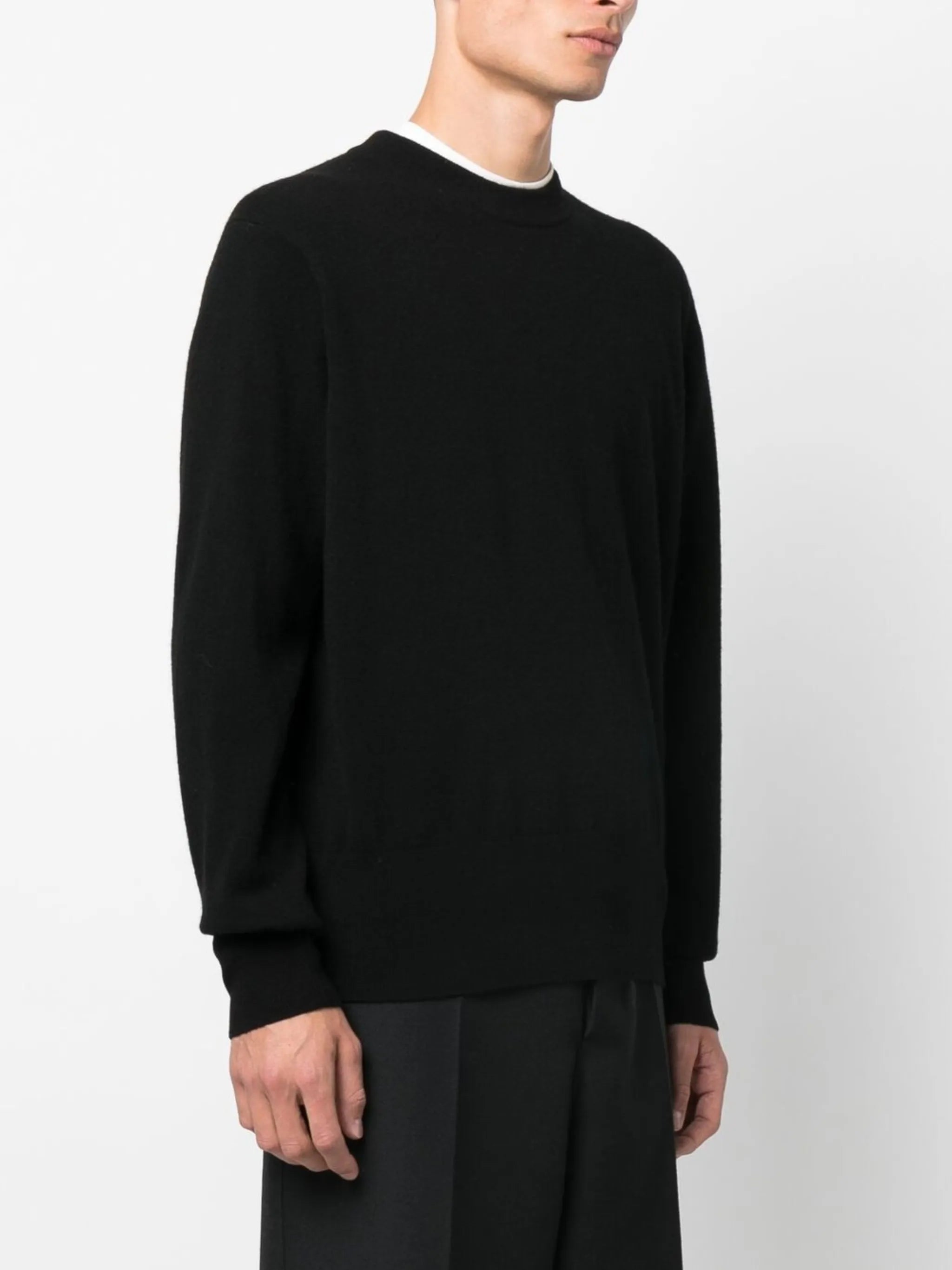 crew-neck long-sleeve jumper