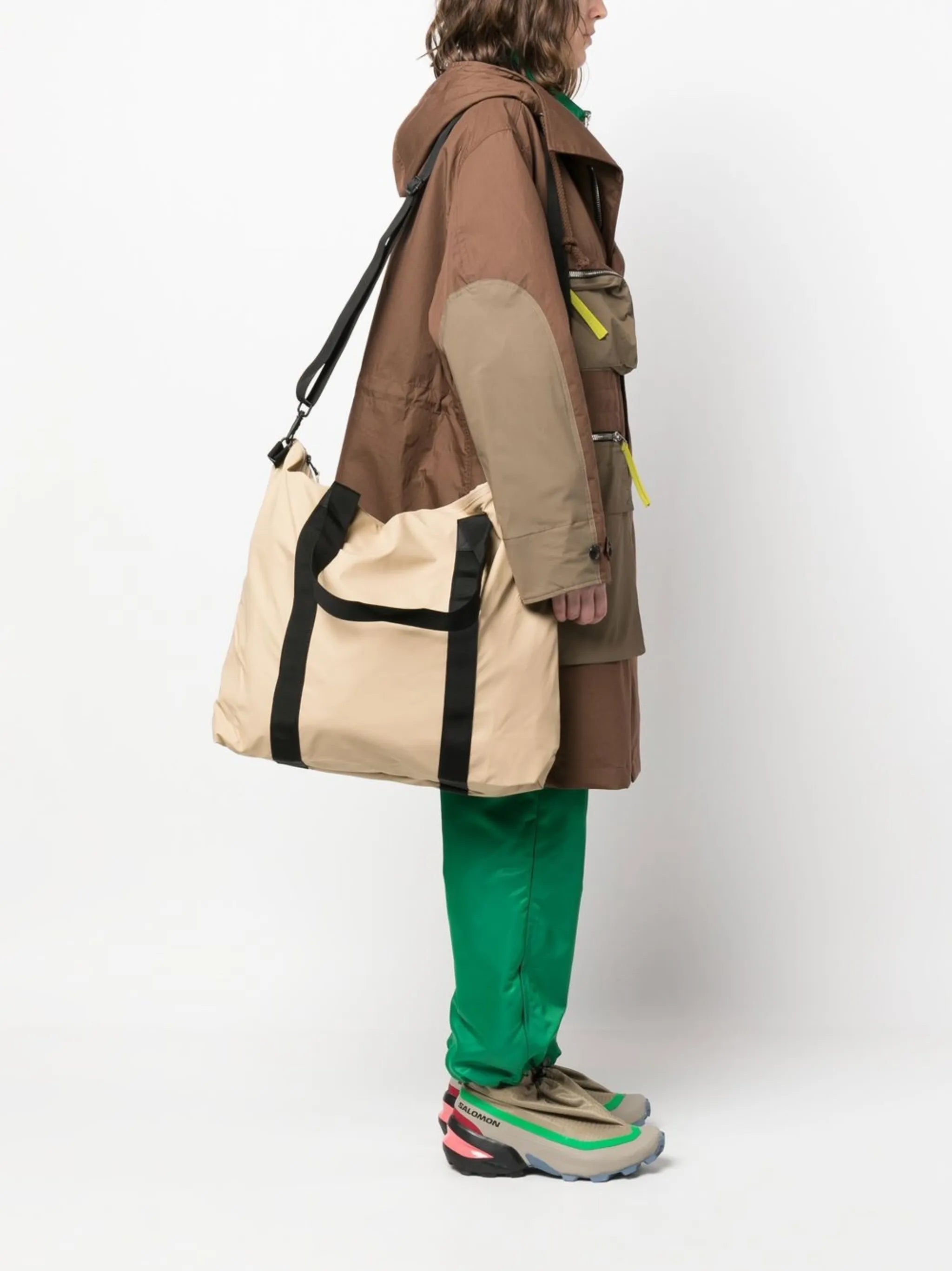 matte-finish zipped tote bag