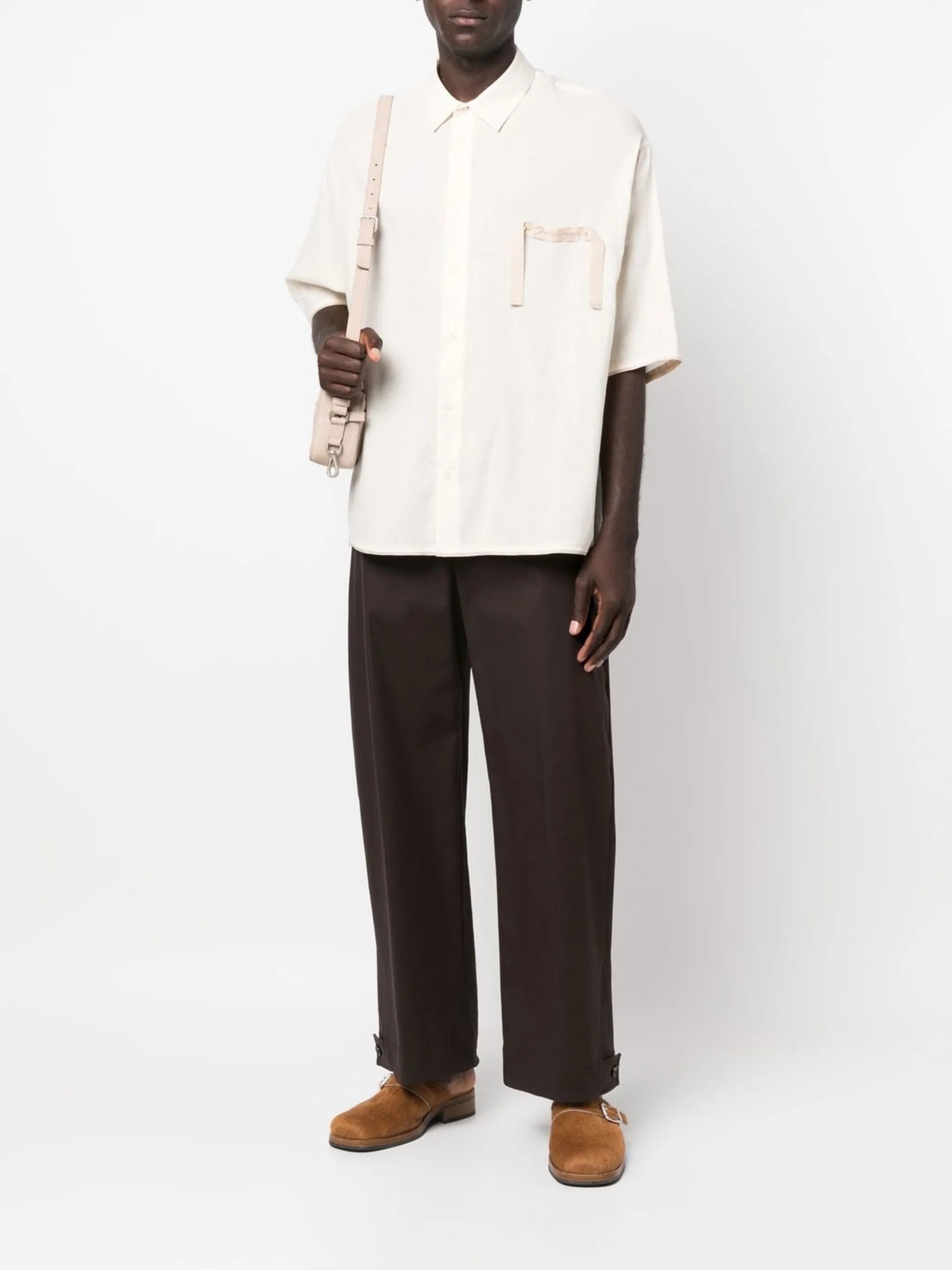embroidered-logo short-sleeve shirt