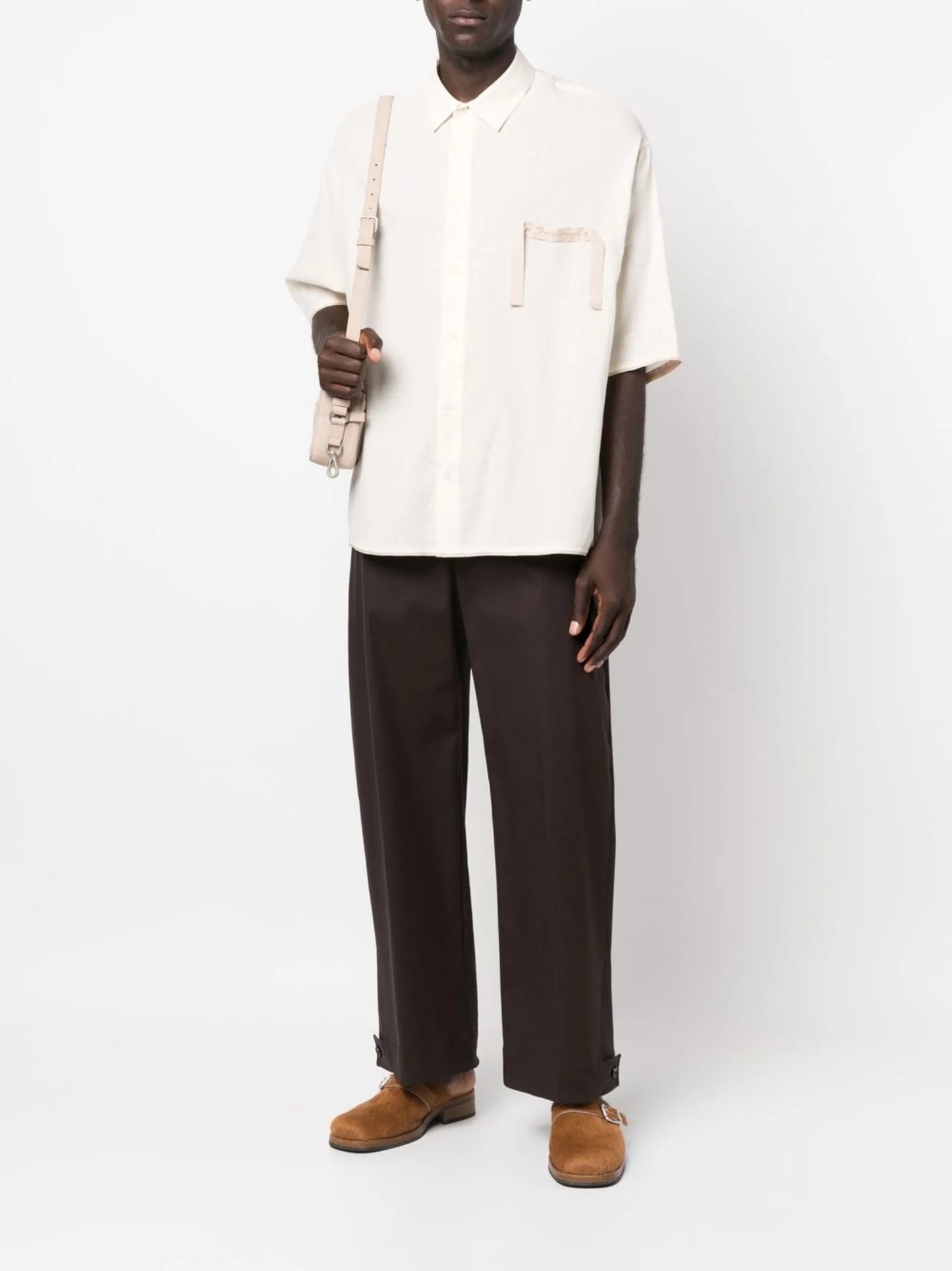 embroidered-logo short-sleeve shirt