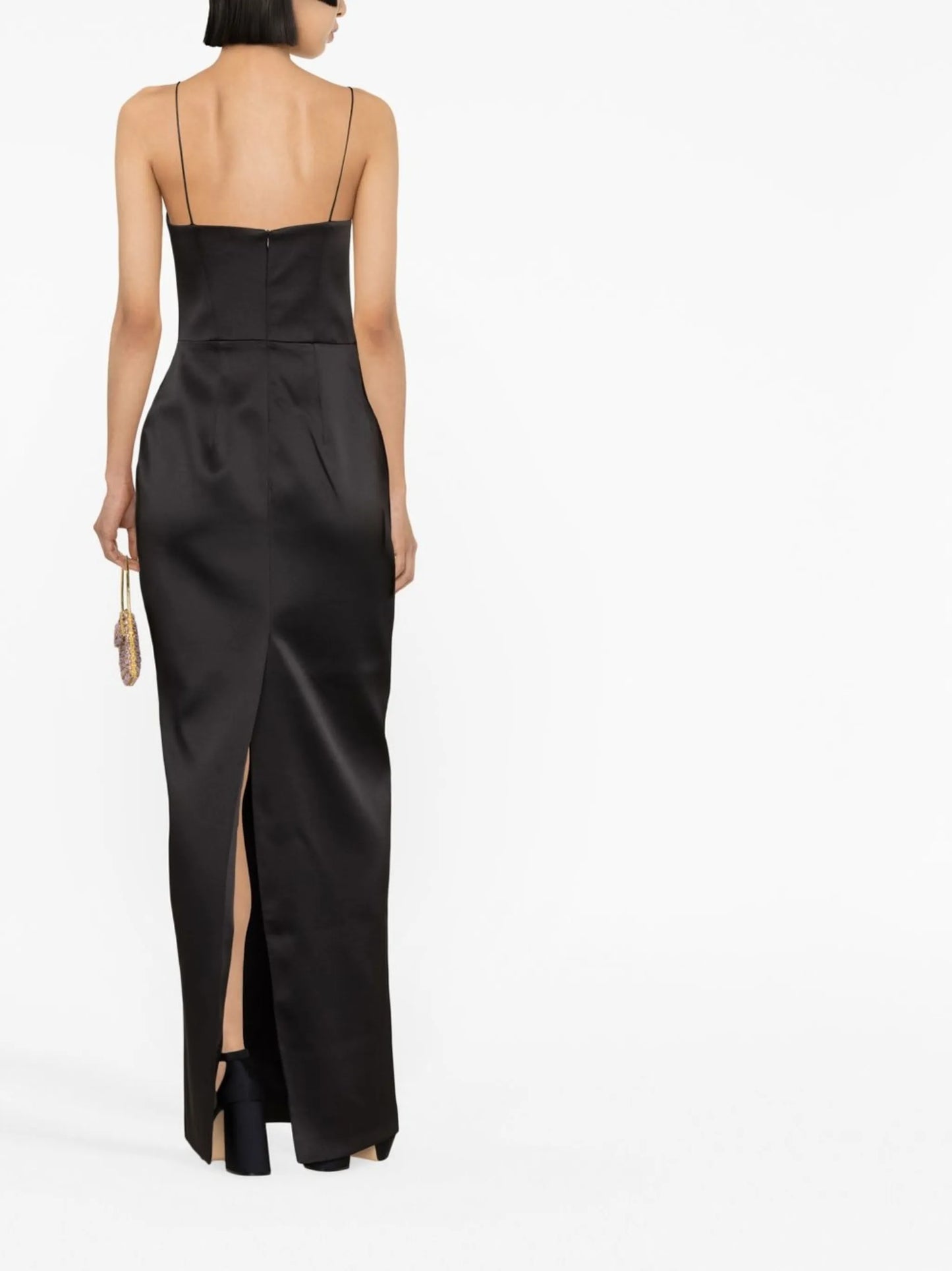 sweetheart-neck sleeveless dress