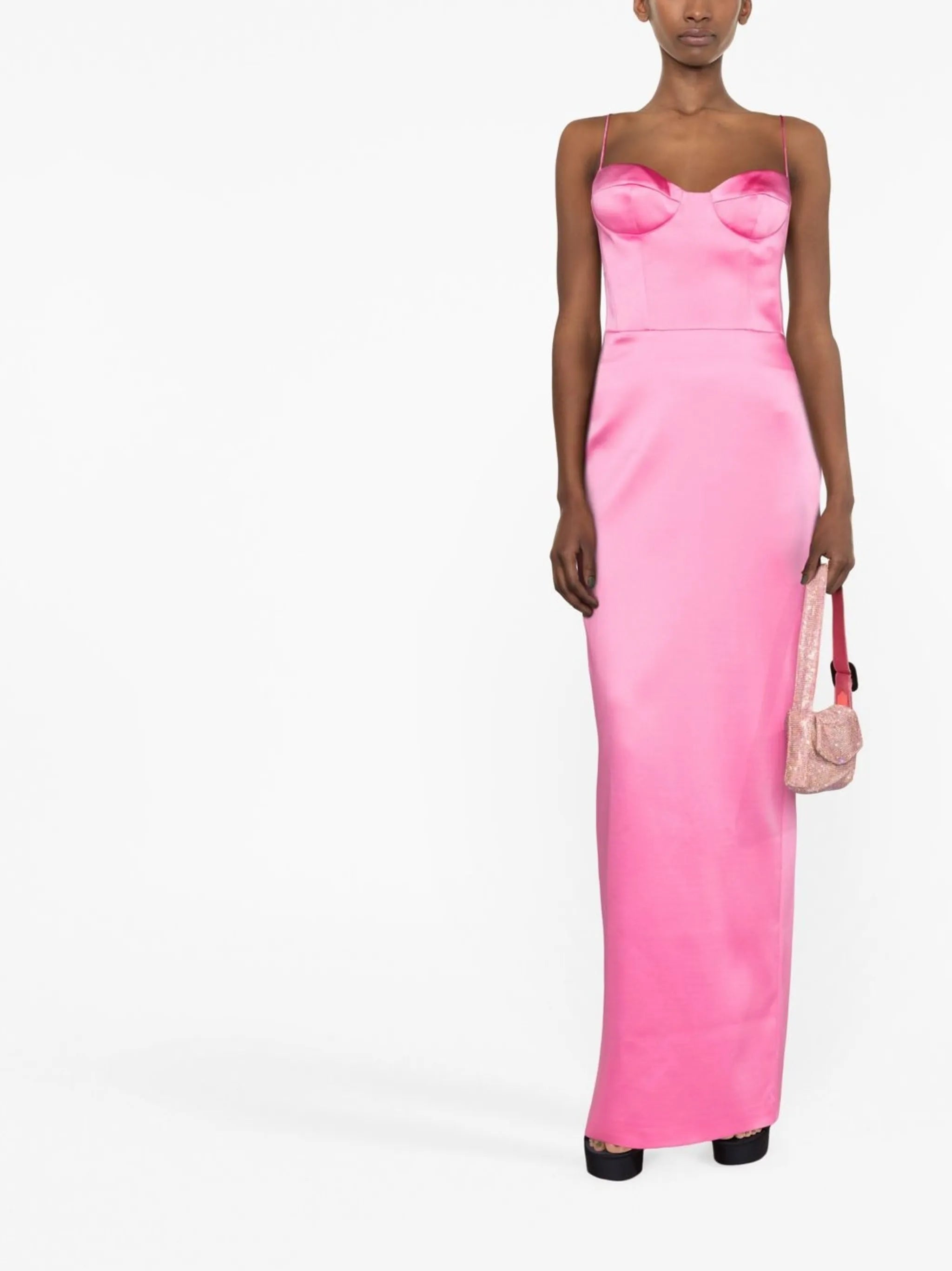 sweetheart-neck sleeveless dress