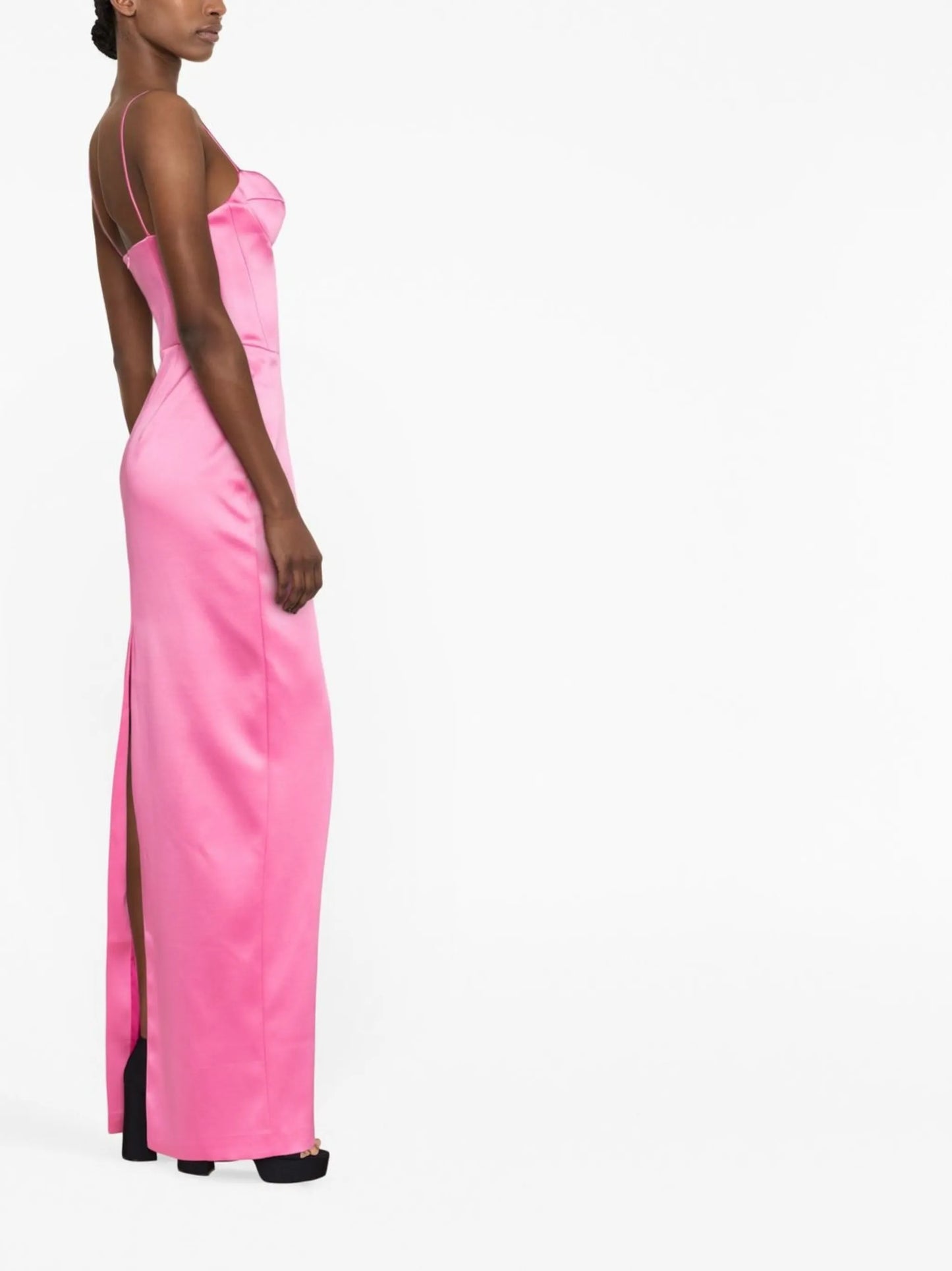 sweetheart-neck sleeveless dress