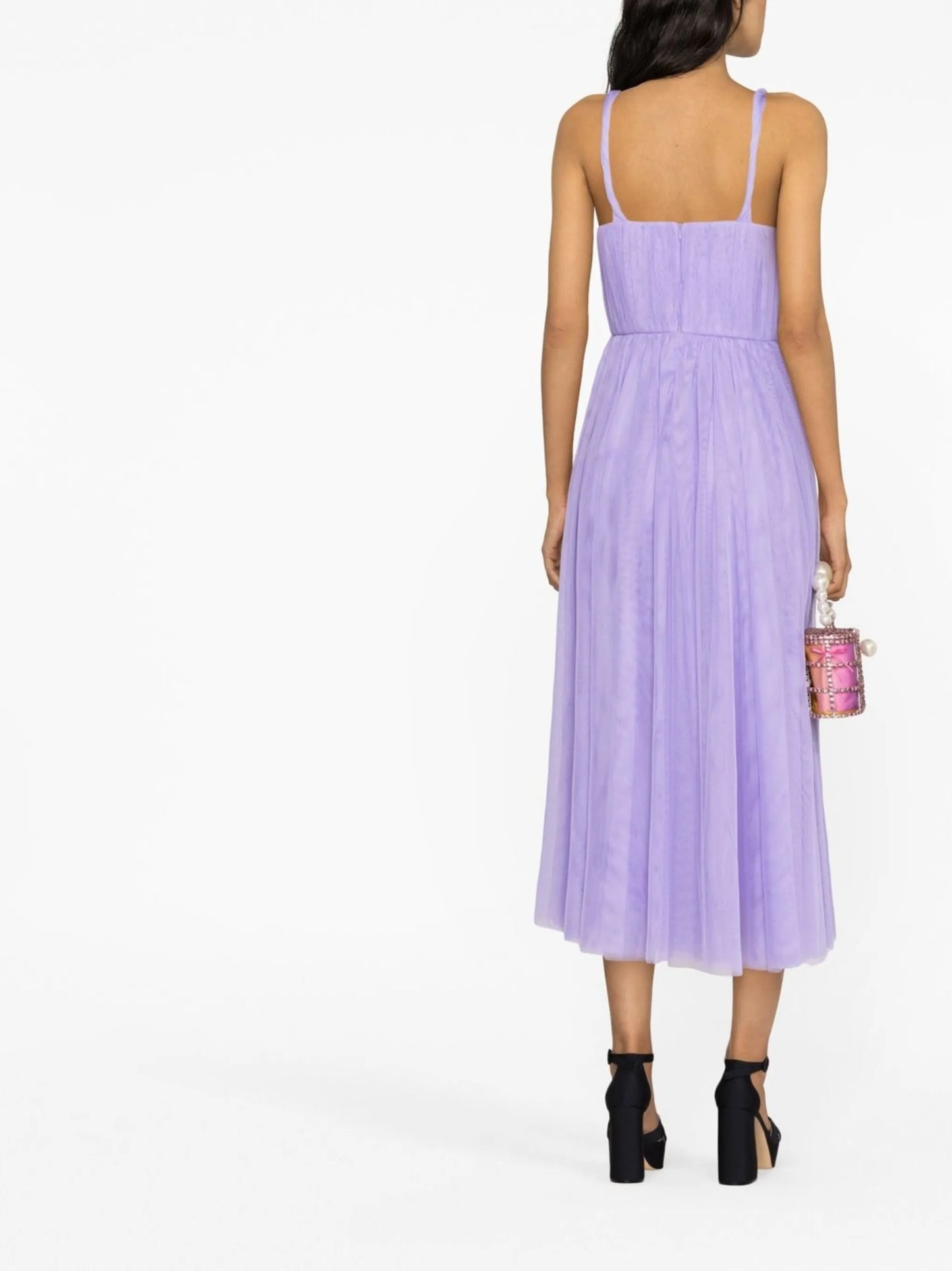 sweetheart-neck sleeveless dress