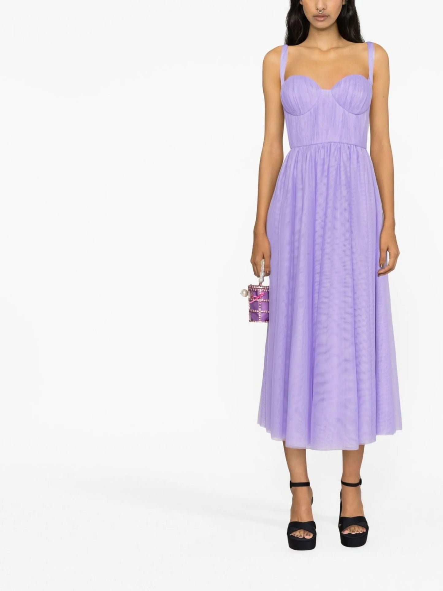 sweetheart-neck sleeveless dress