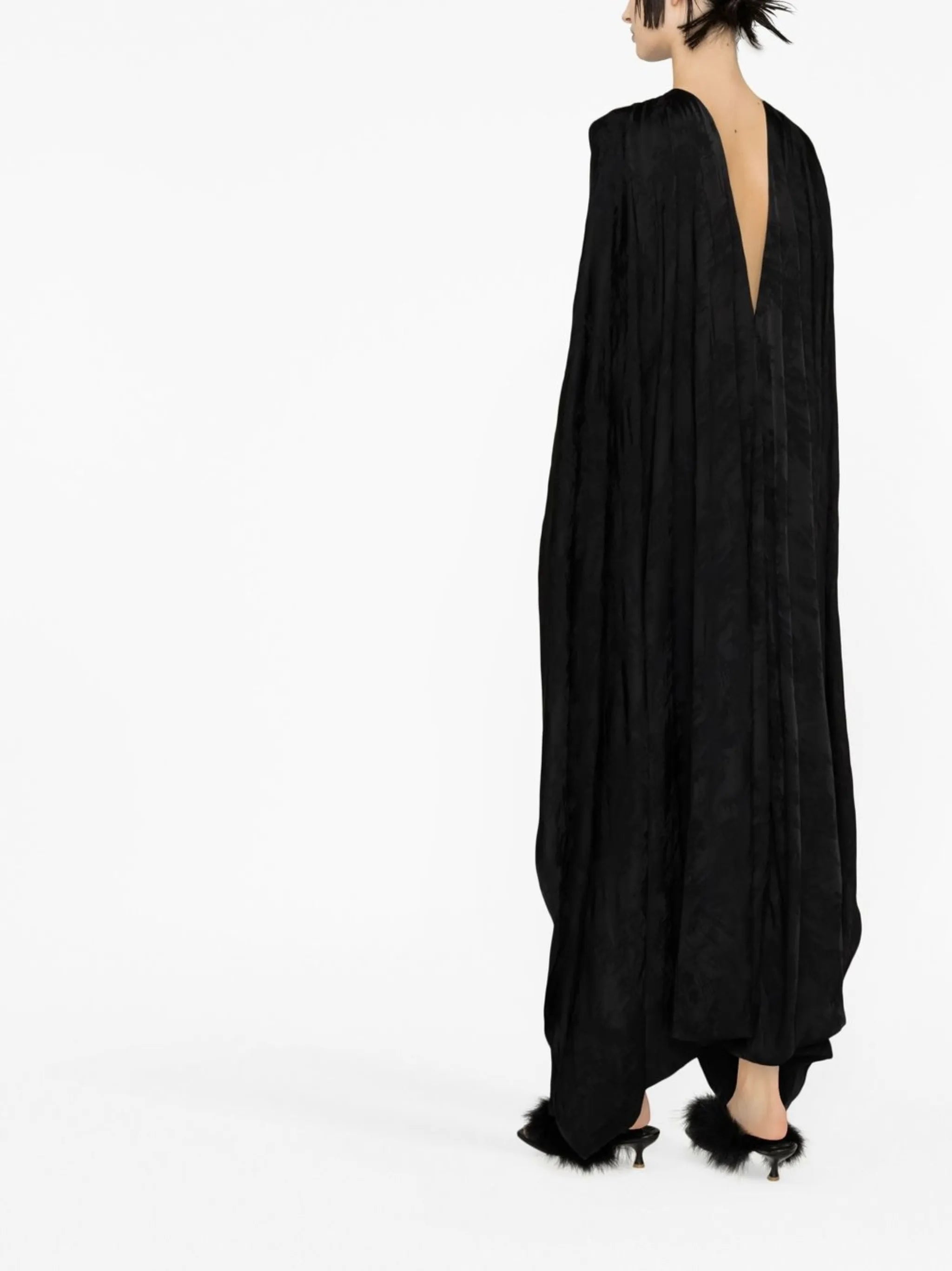 cape-style sleeveless gown