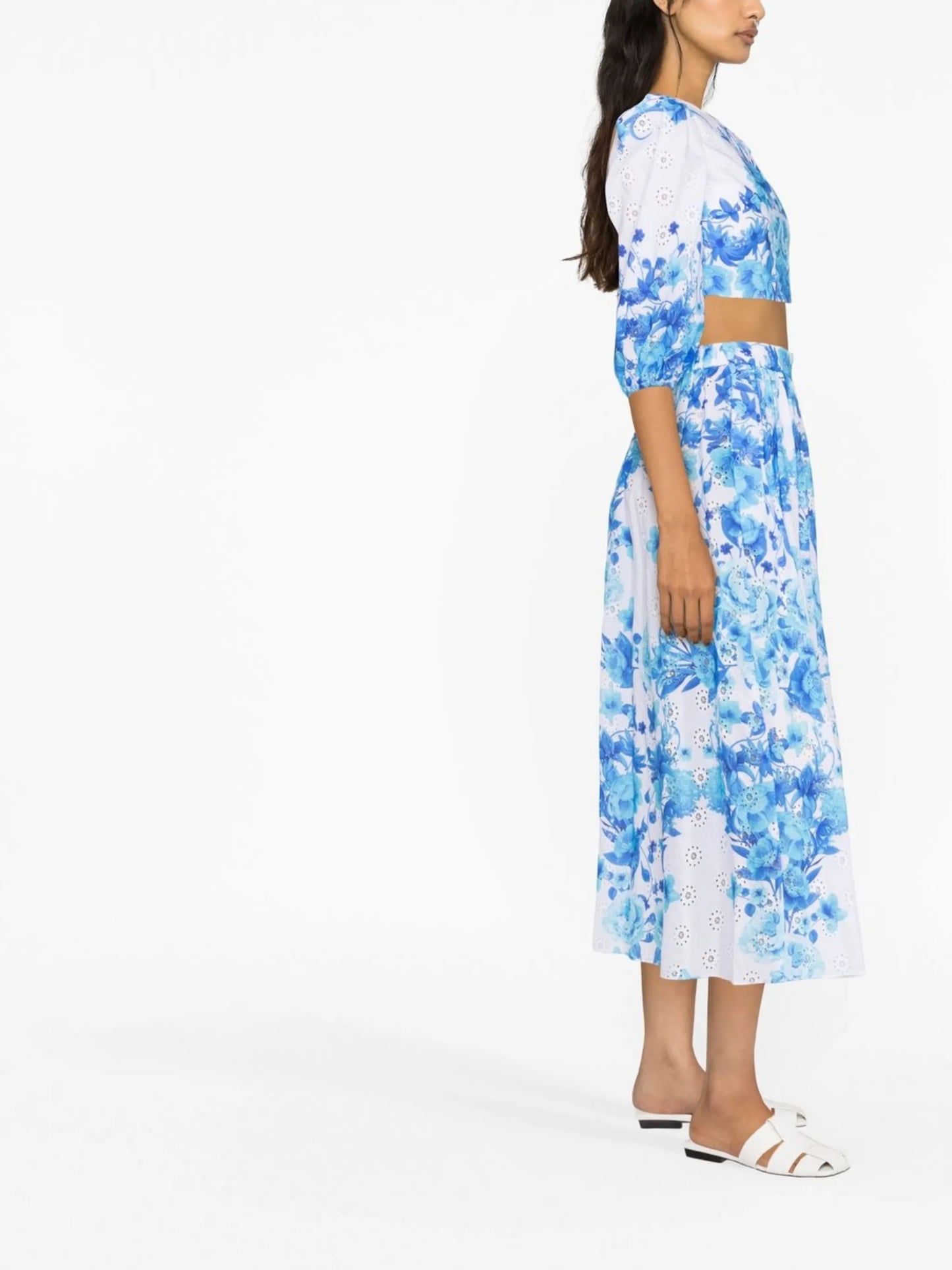 floral-print cropped blouse
