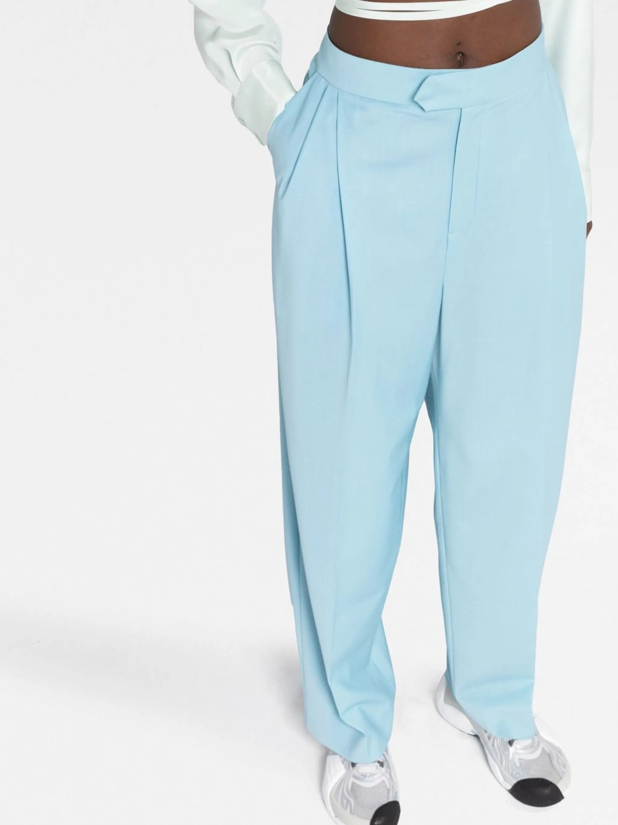 tailored straight-leg trousers