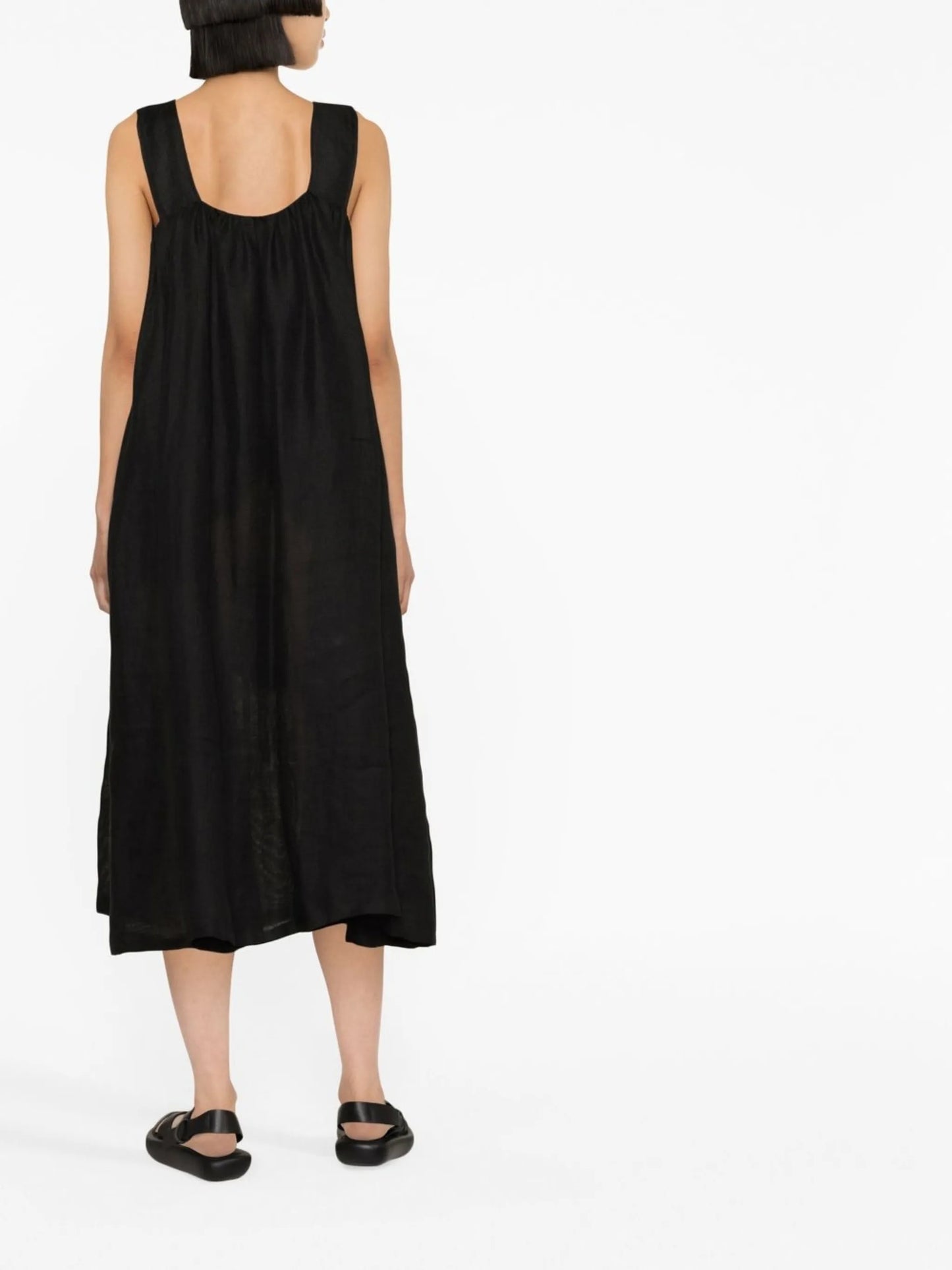 sleeveless midi dress