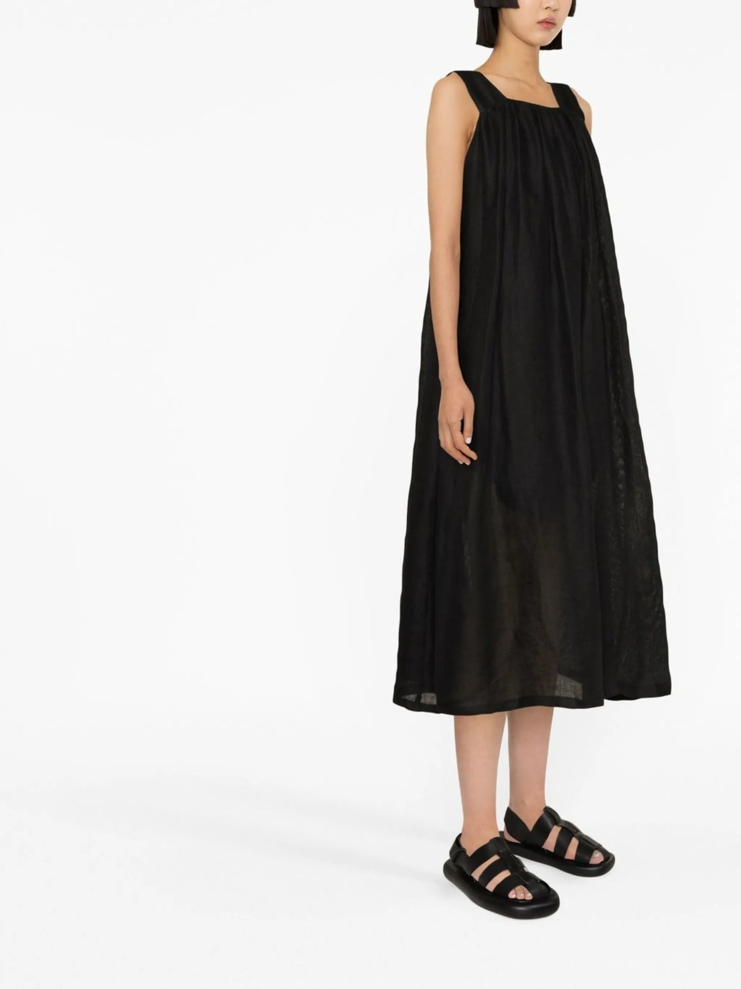sleeveless midi dress