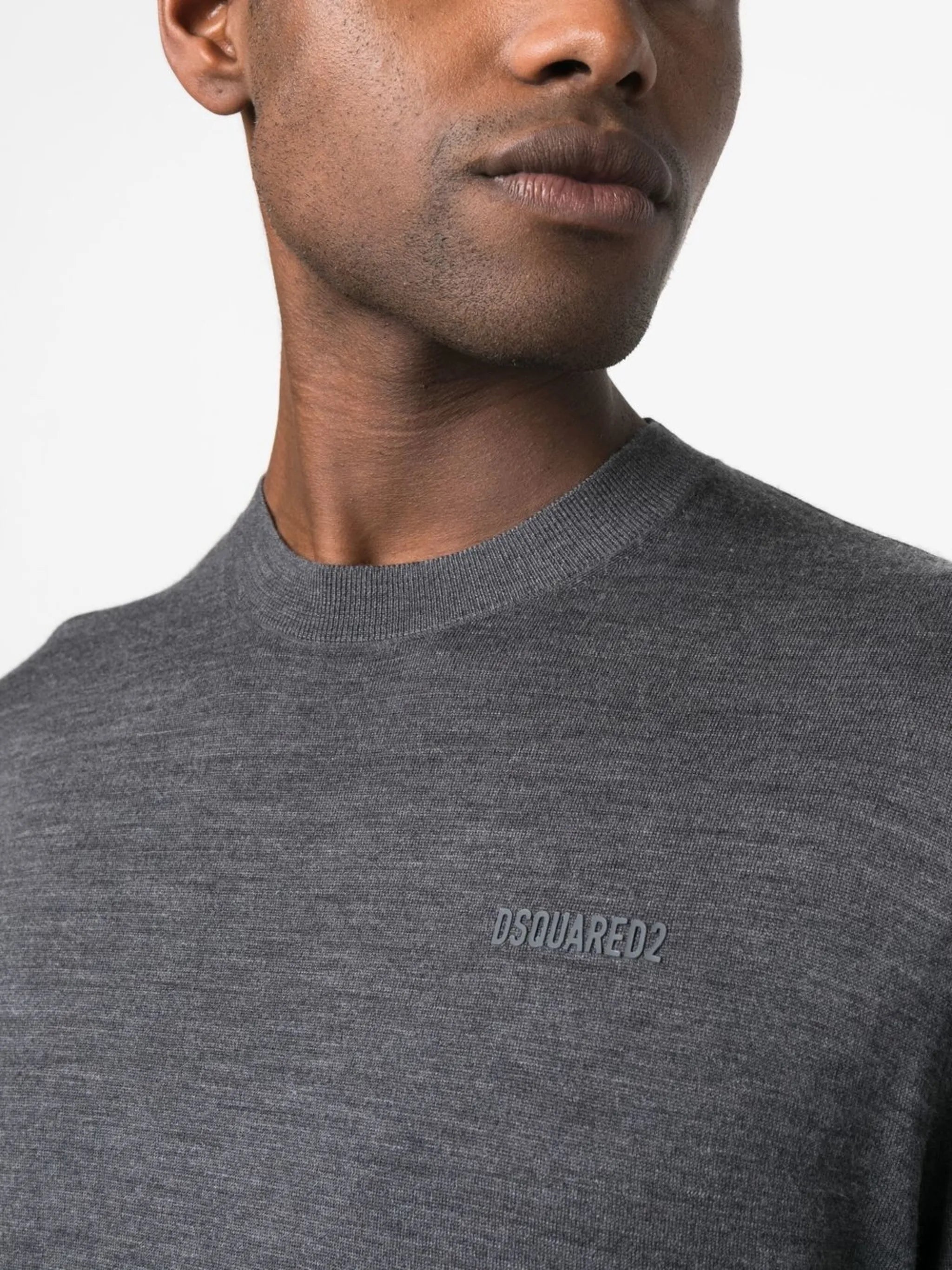 logo-print knitted jumper